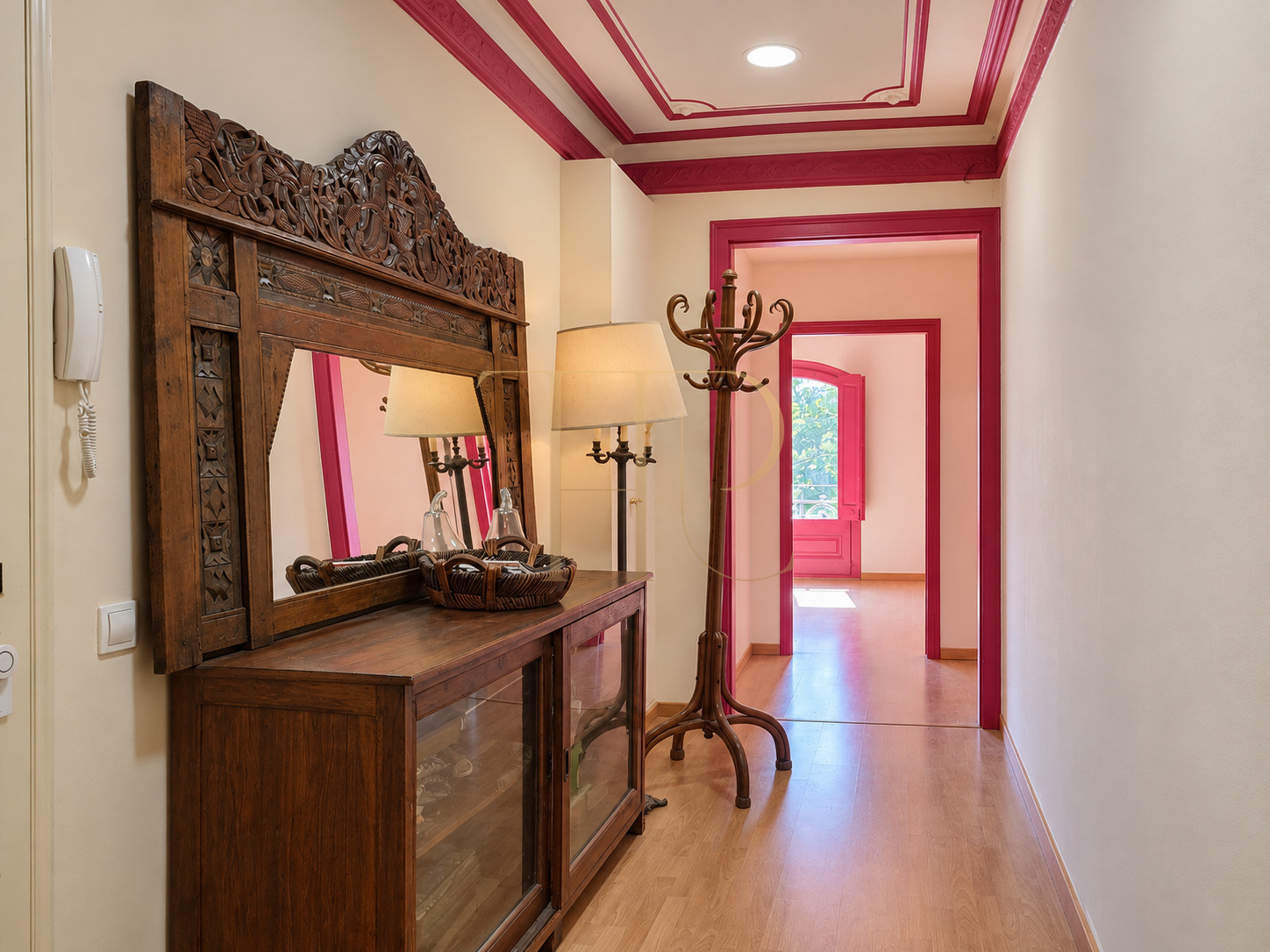 Period apartment for renovation in El Born, Barcelona