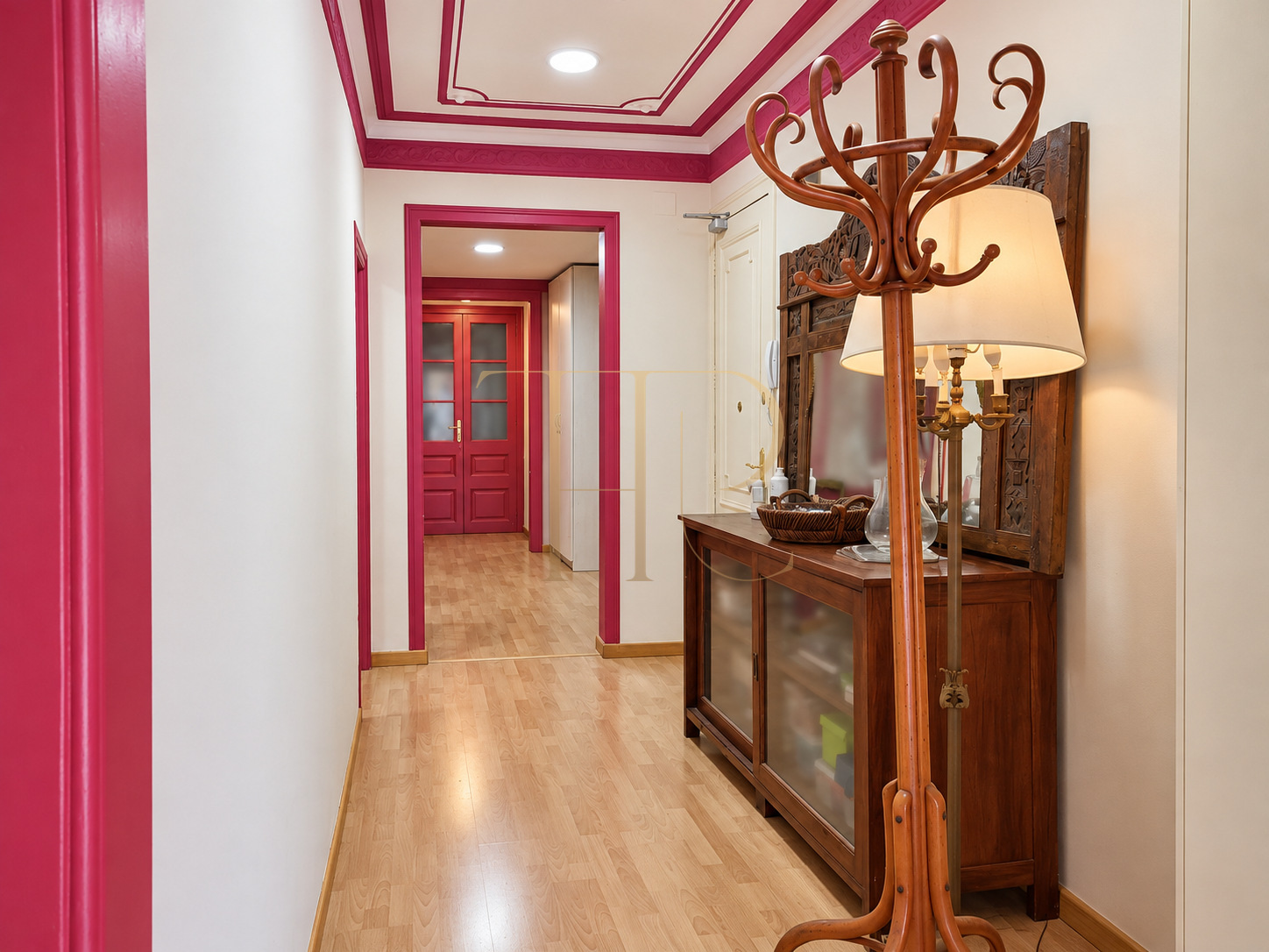 Period apartment for renovation in El Born, Barcelona