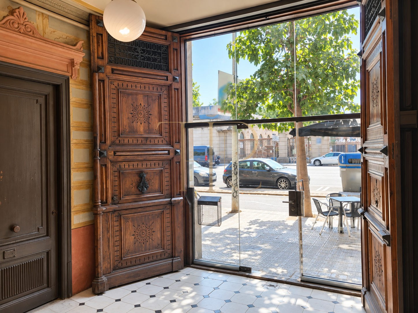 Period apartment for renovation in El Born, Barcelona