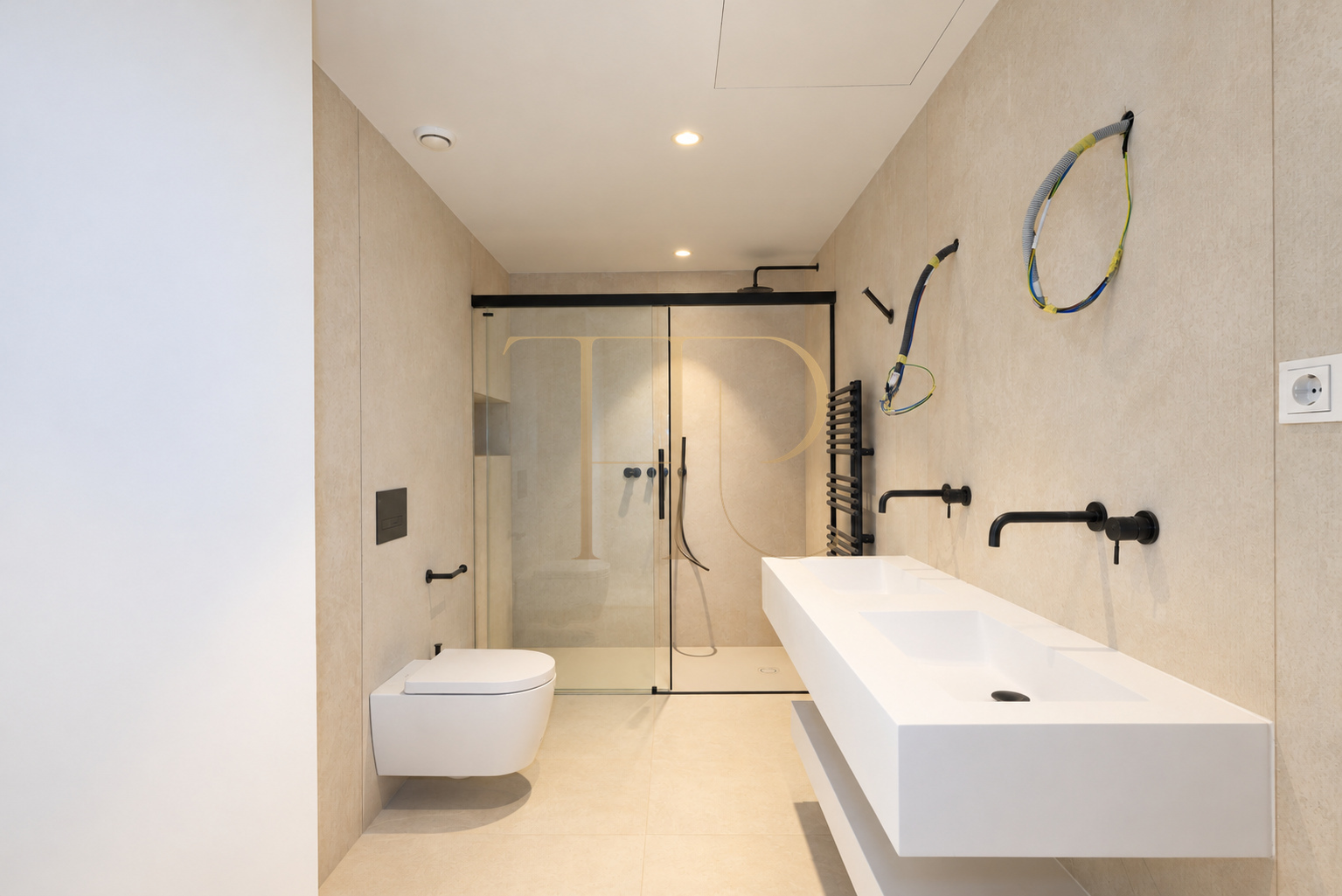 Contemporary house with pools in La Bonanova, Barcelona