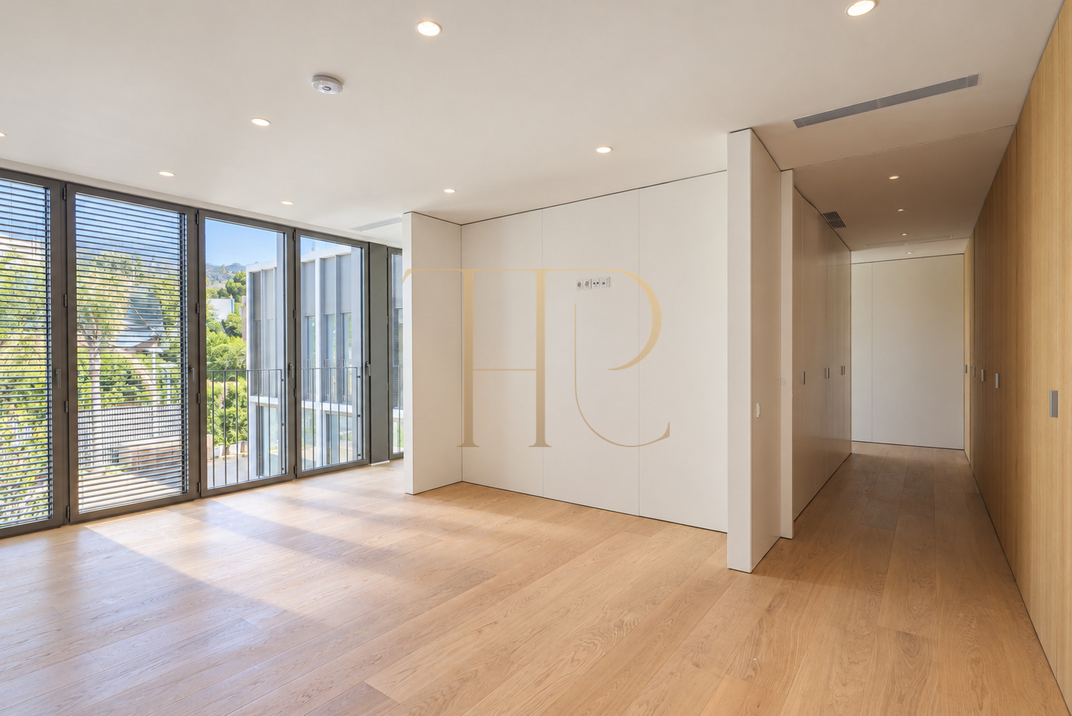 Contemporary house with pools in La Bonanova, Barcelona