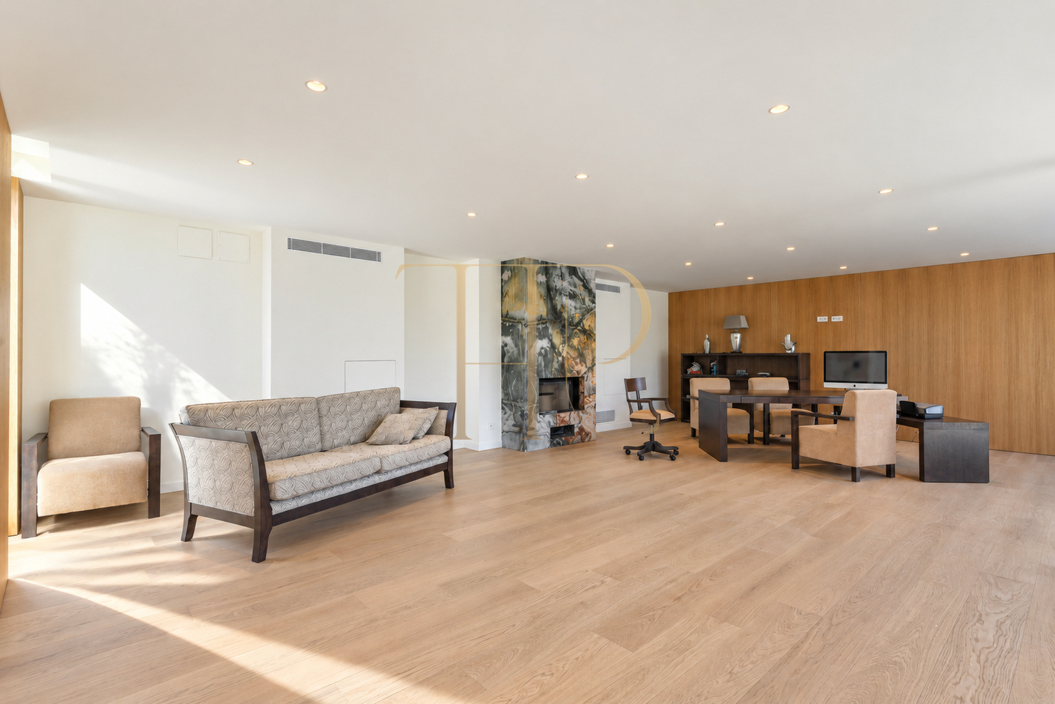 Contemporary house with pools in La Bonanova, Barcelona