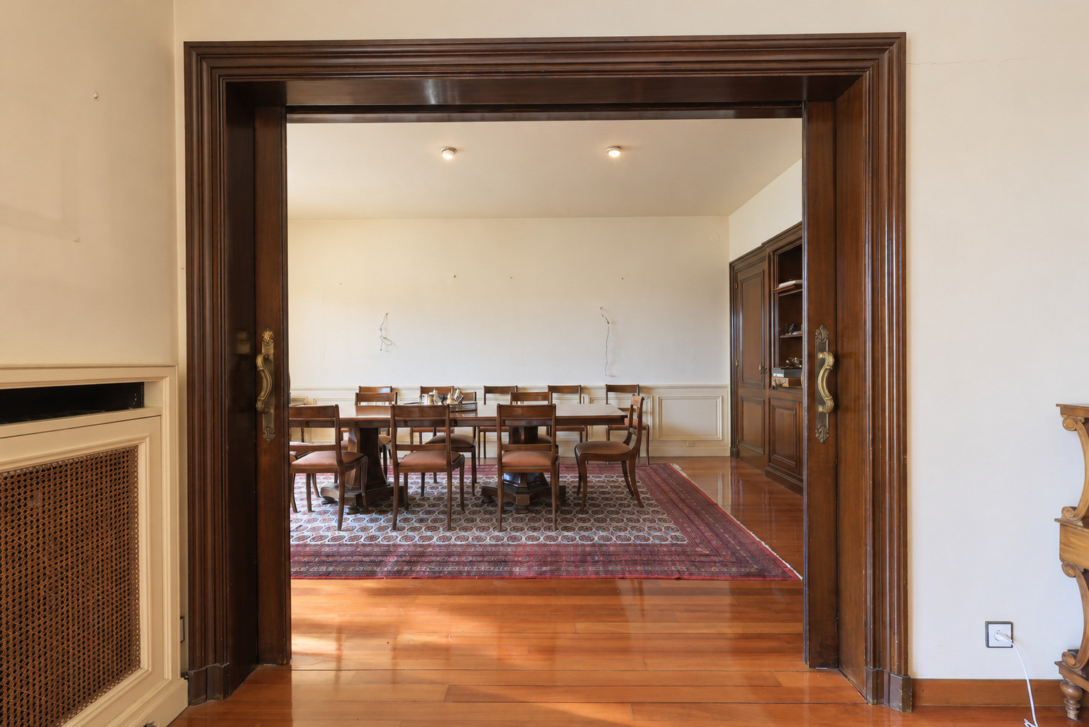 Period apartment to renovate beside Turó Park, Barcelona