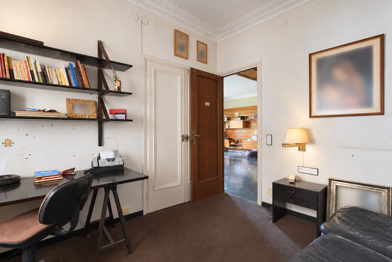 Period apartment to renovate beside Turó Park, Barcelona