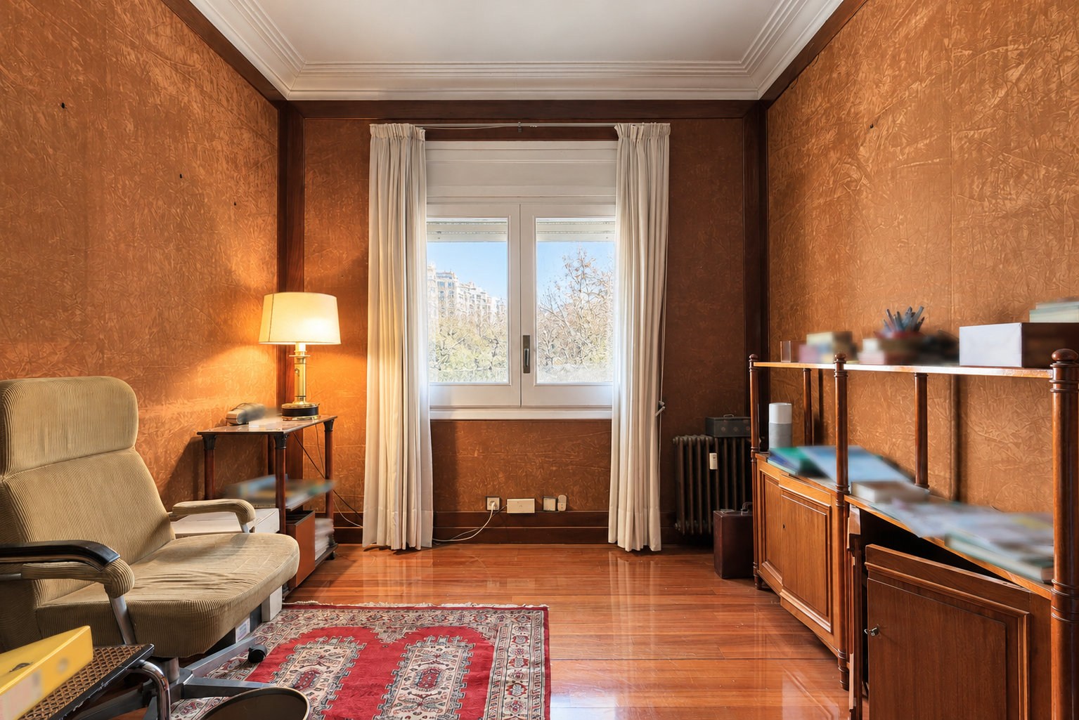 Period apartment to renovate beside Turó Park, Barcelona