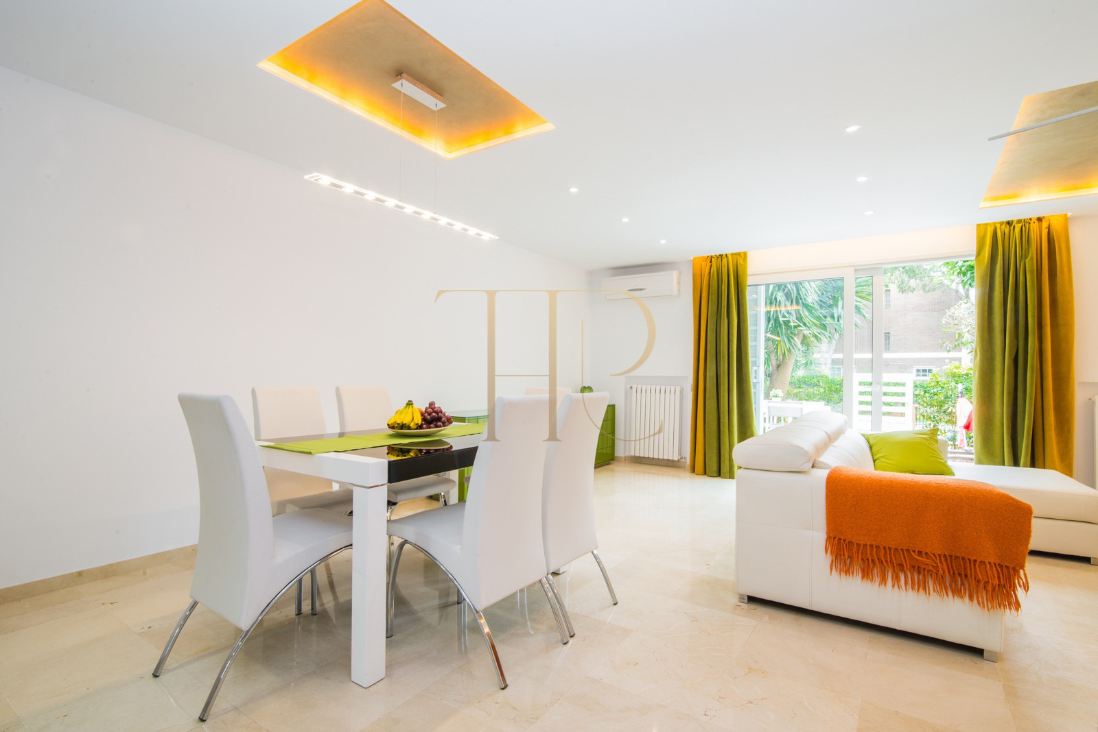 Sold townhouse with terraces in Gavà Mar
