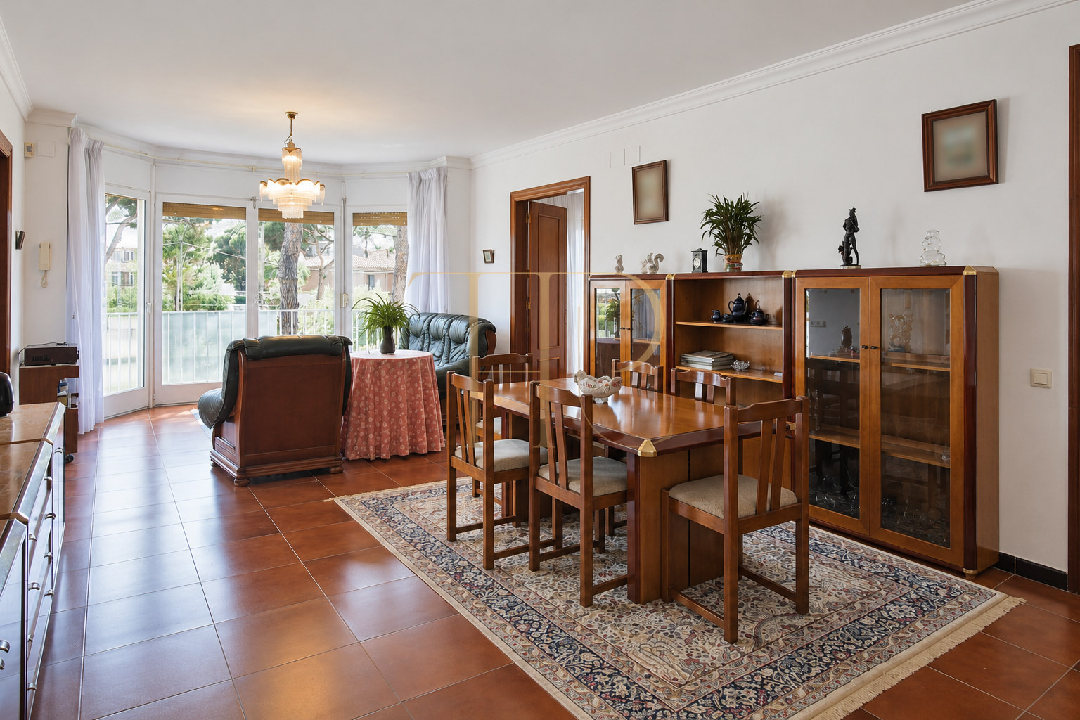 Sea-view apartment in Castelldefels · Let