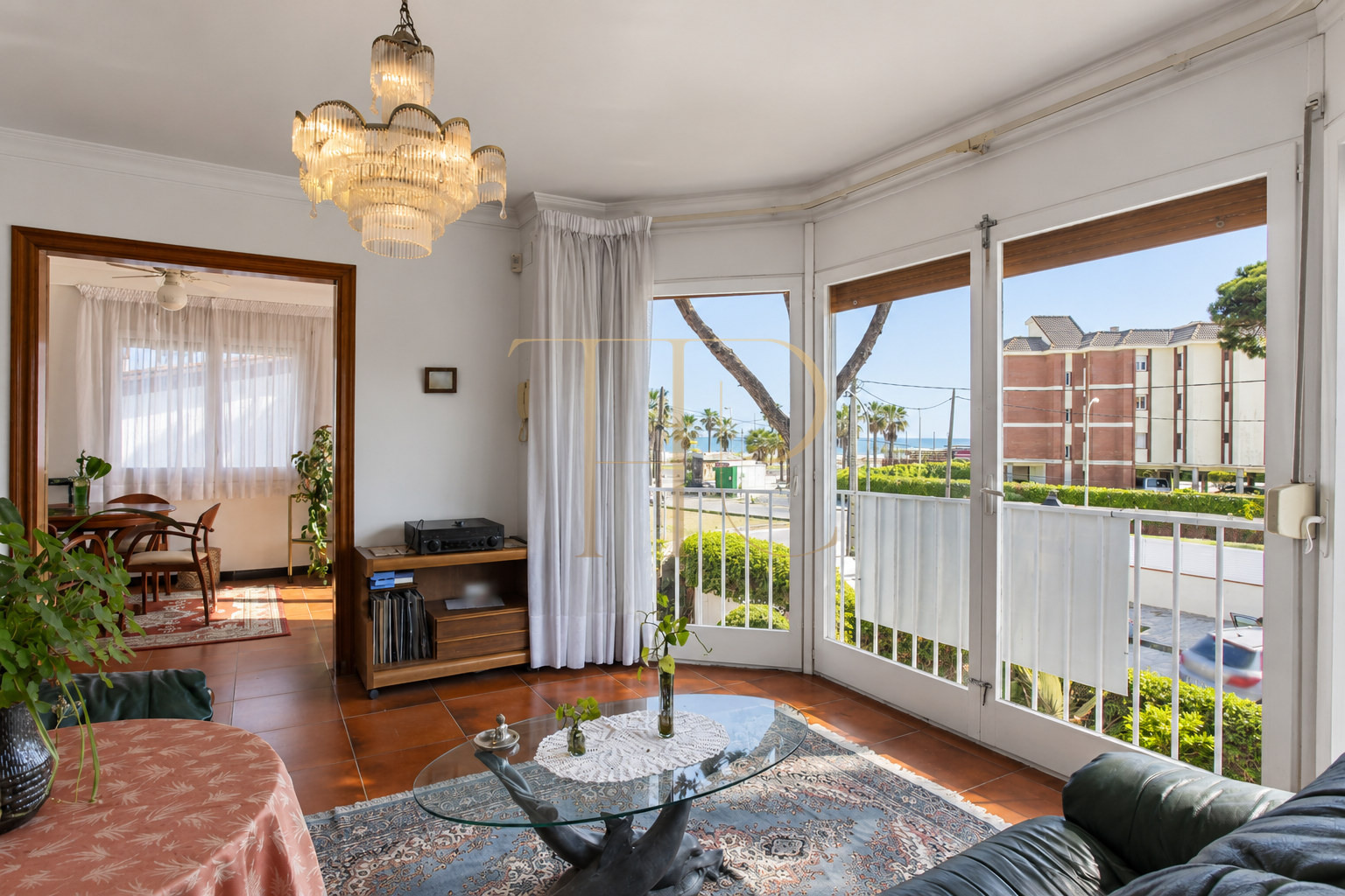 Sea-view apartment in Castelldefels · Let