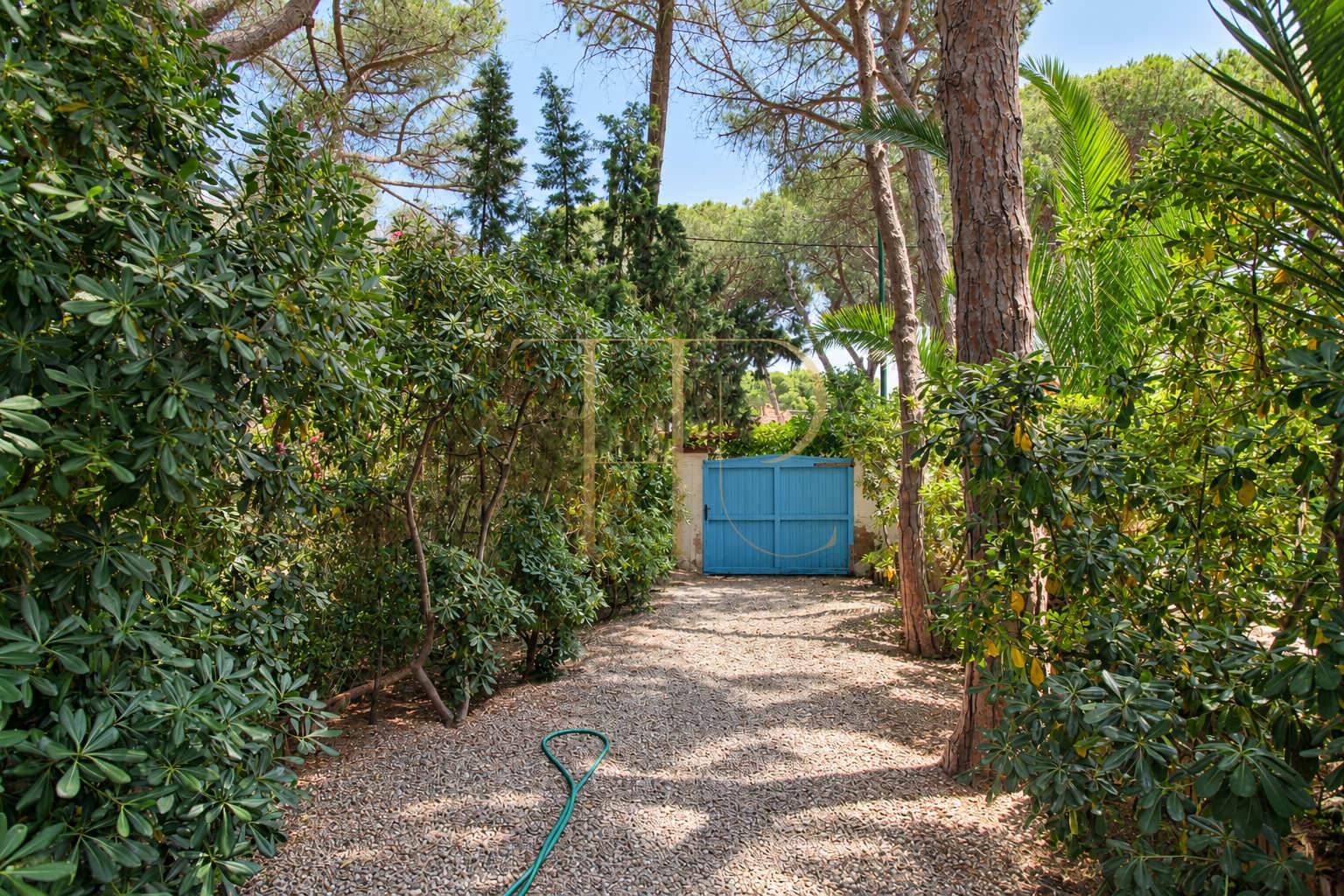 Sold house with garden and pool in La Pineda, Castelldefels