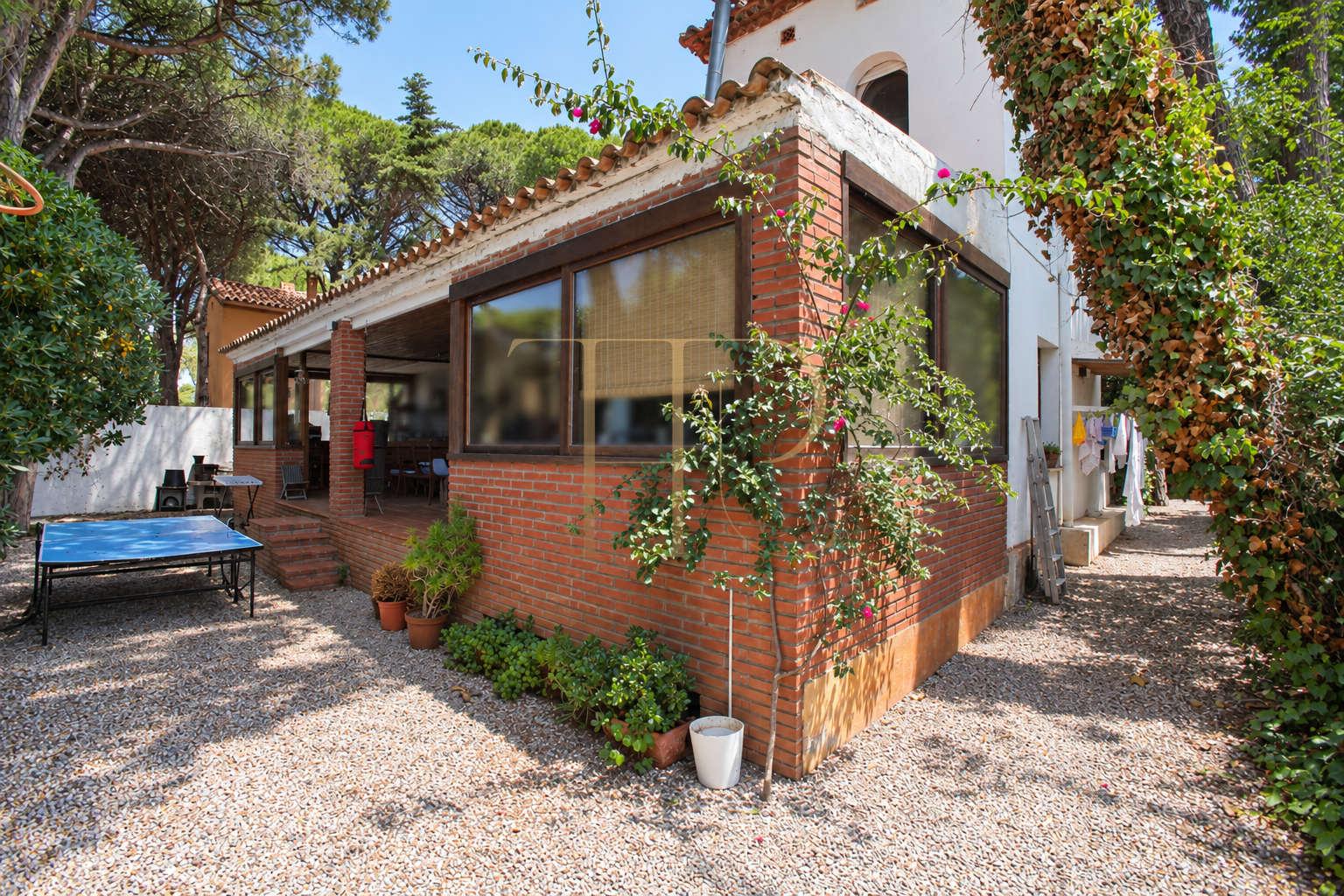 Sold house with garden and pool in La Pineda, Castelldefels