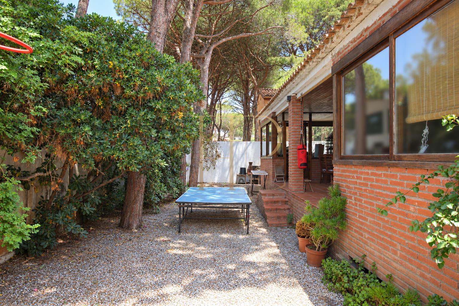Sold house with garden and pool in La Pineda, Castelldefels