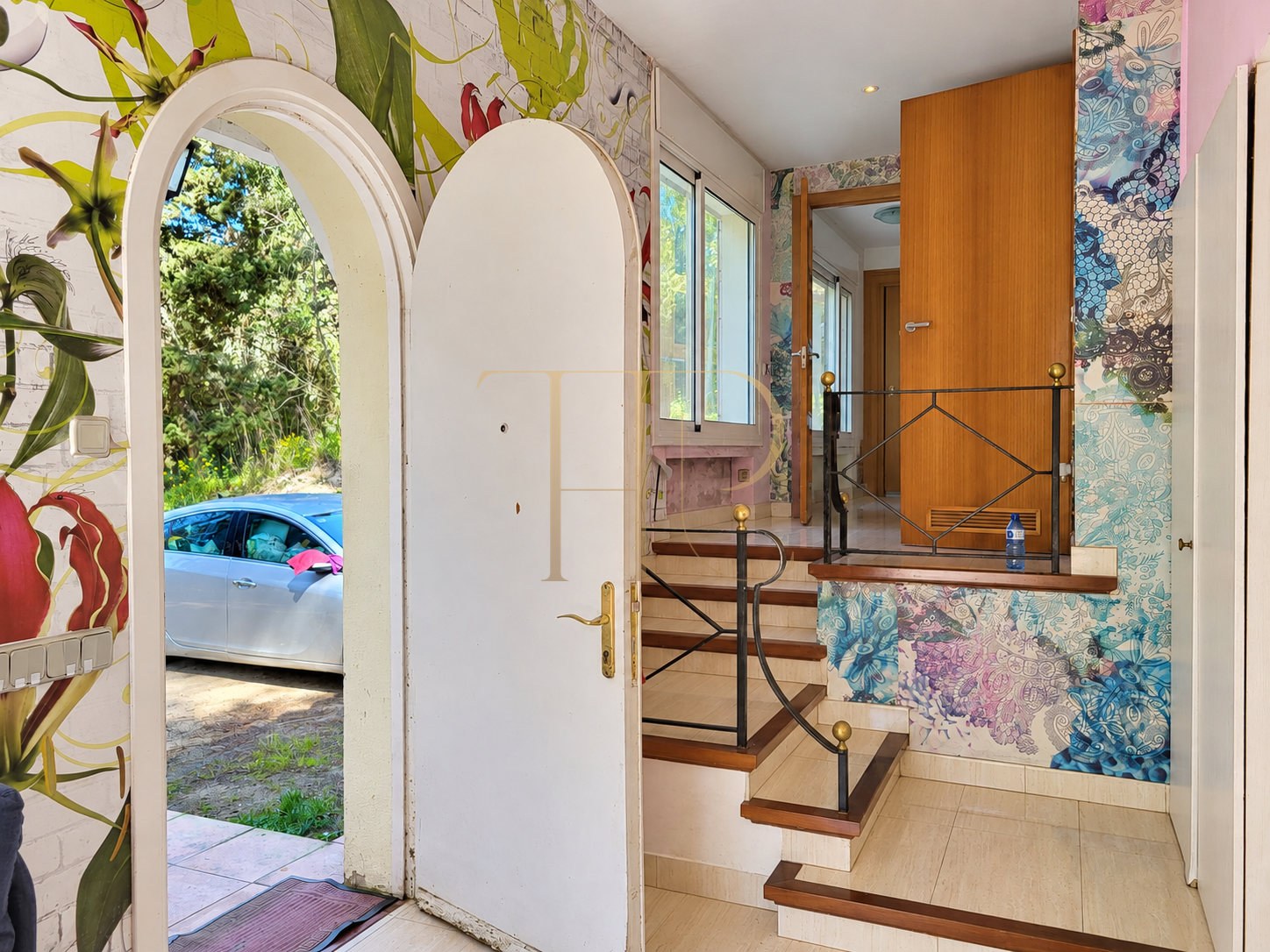 Seafront estate for sale in Cala Canyelles, Lloret de Mar