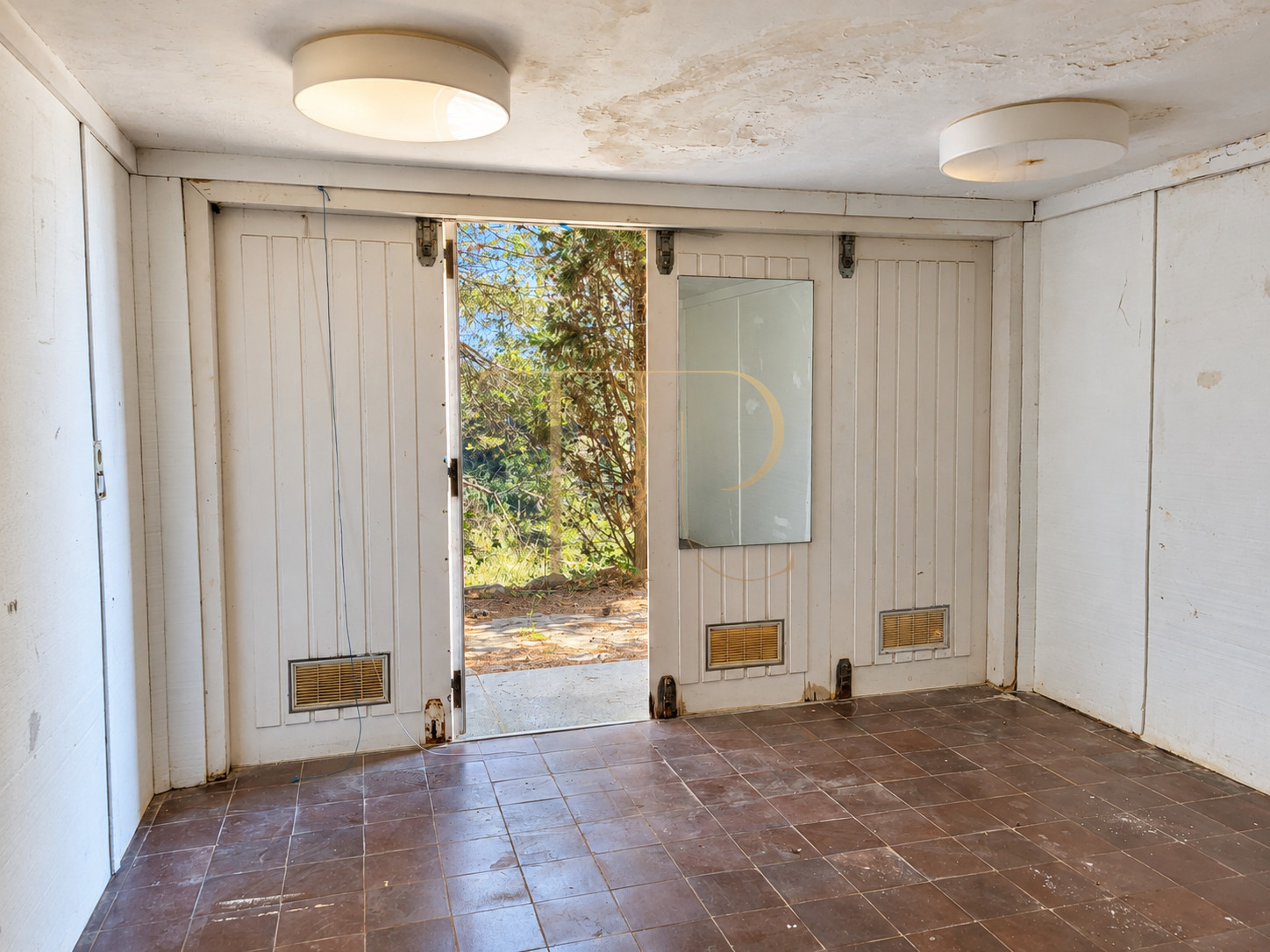 Seafront estate for sale in Cala Canyelles, Lloret de Mar