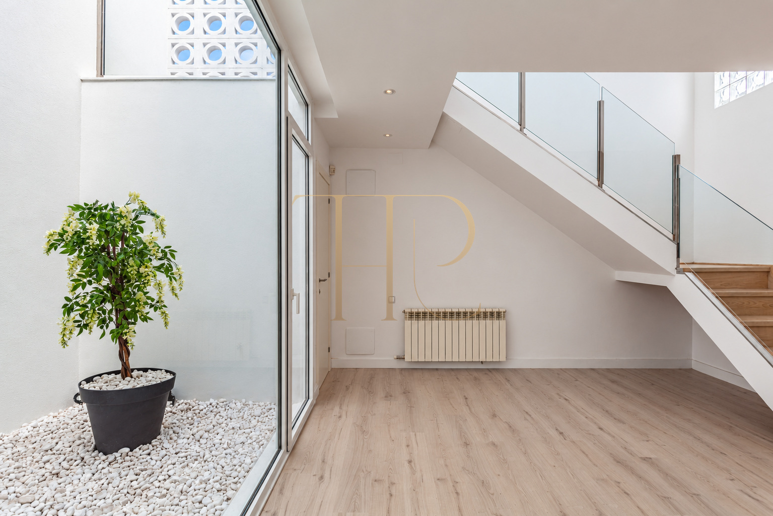 Renovated house with a pool in Montmar, Castelldefels — rented