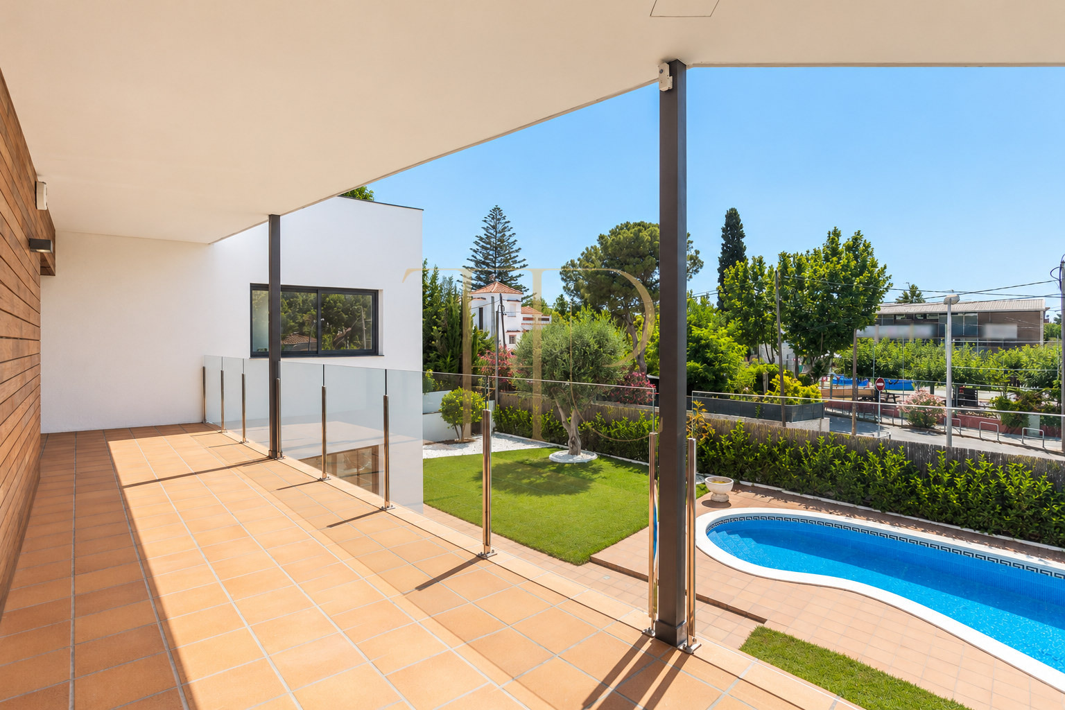 Renovated house with a pool in Montmar, Castelldefels — rented