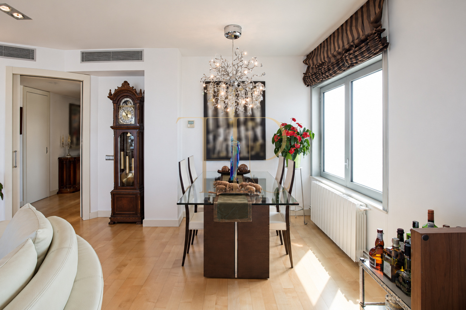 Apartment with terrace and sea views on Barcelona’s waterfront