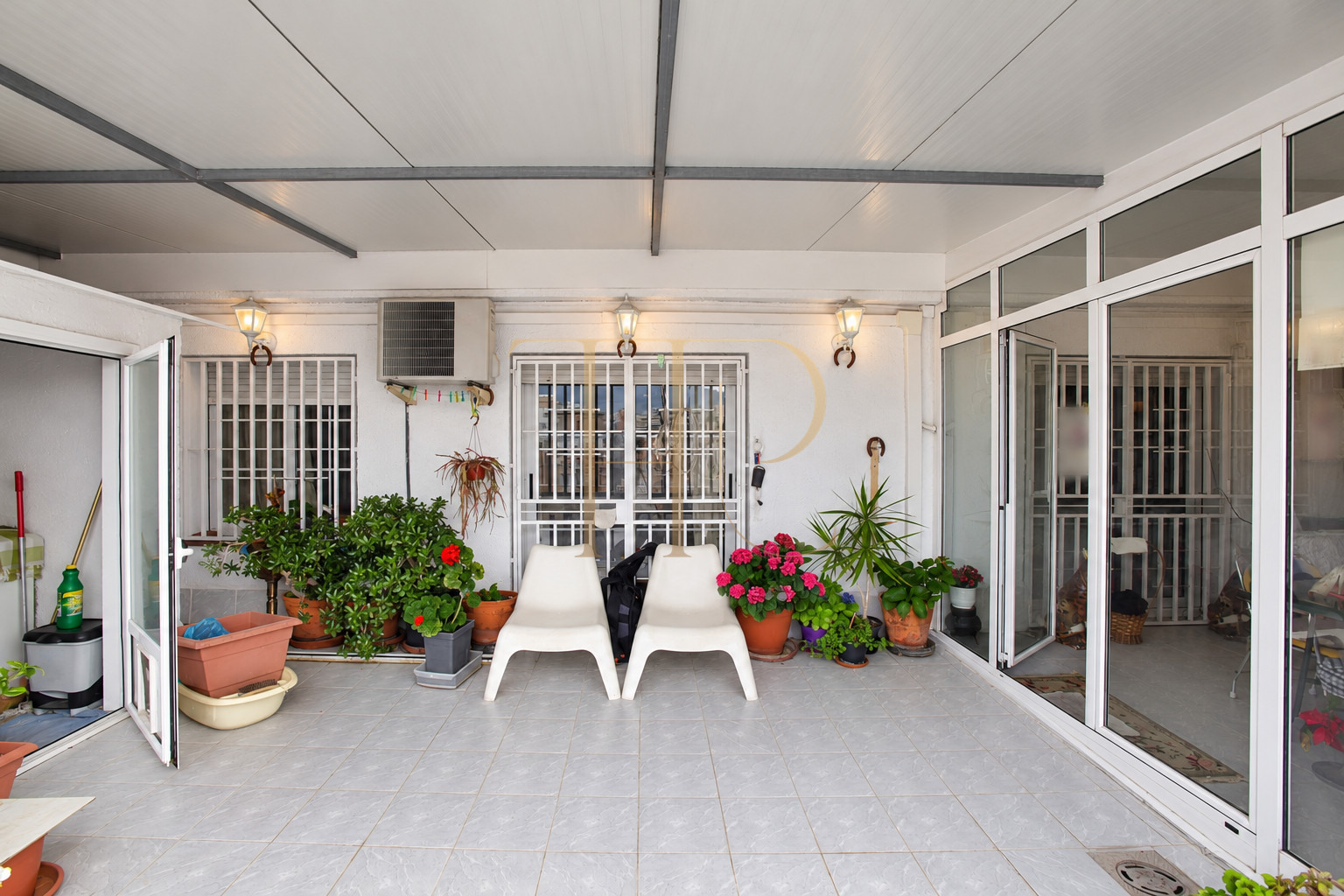 Top-floor penthouse with large terrace in Esquerra de l’Eixample