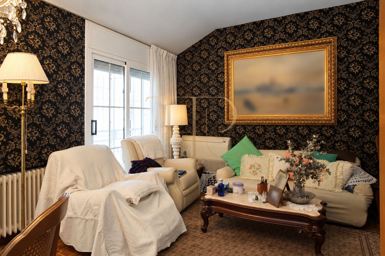 Top-floor penthouse with large terrace in Esquerra de l’Eixample
