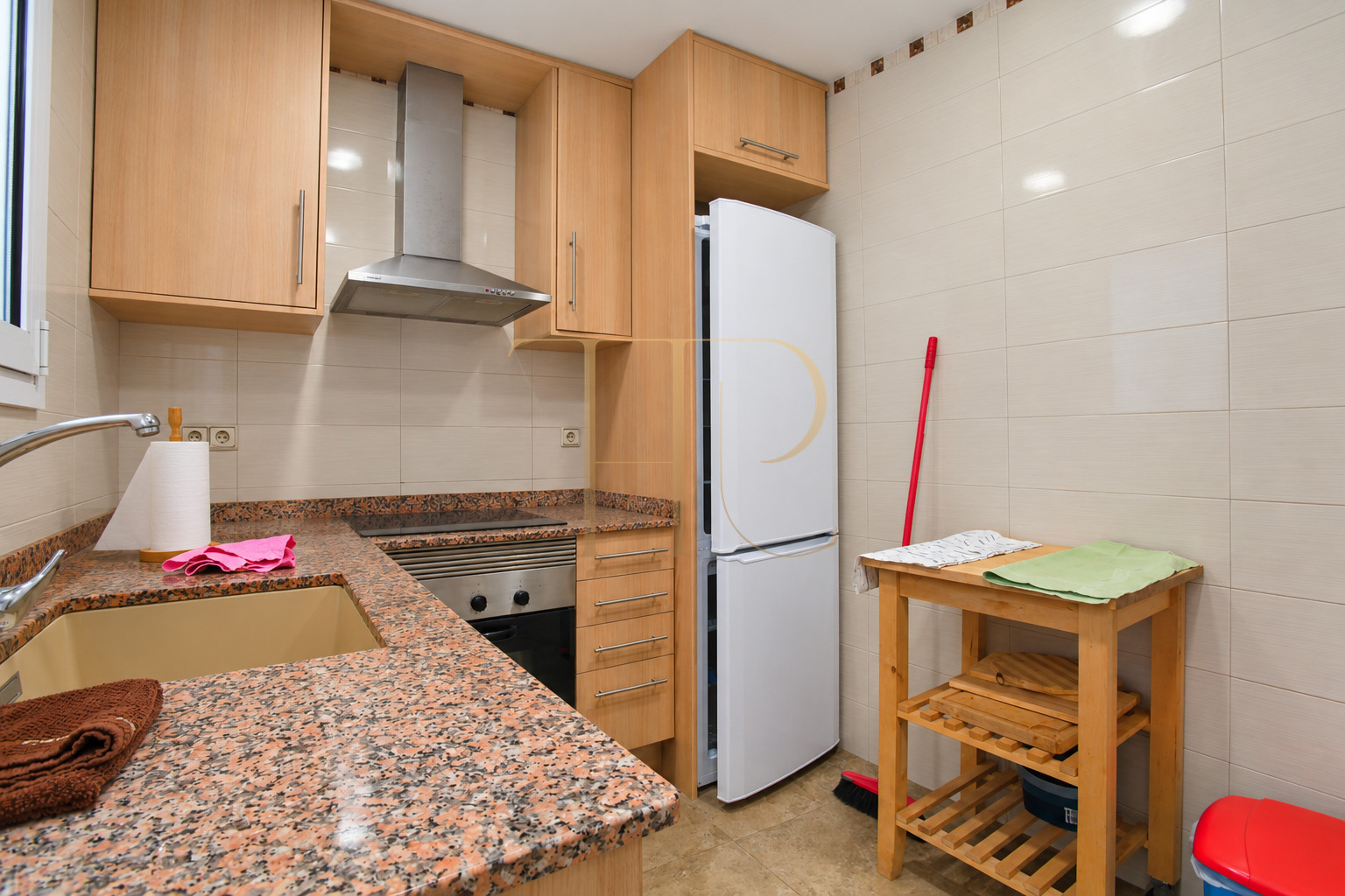 Renovated apartment with balconies in El Born