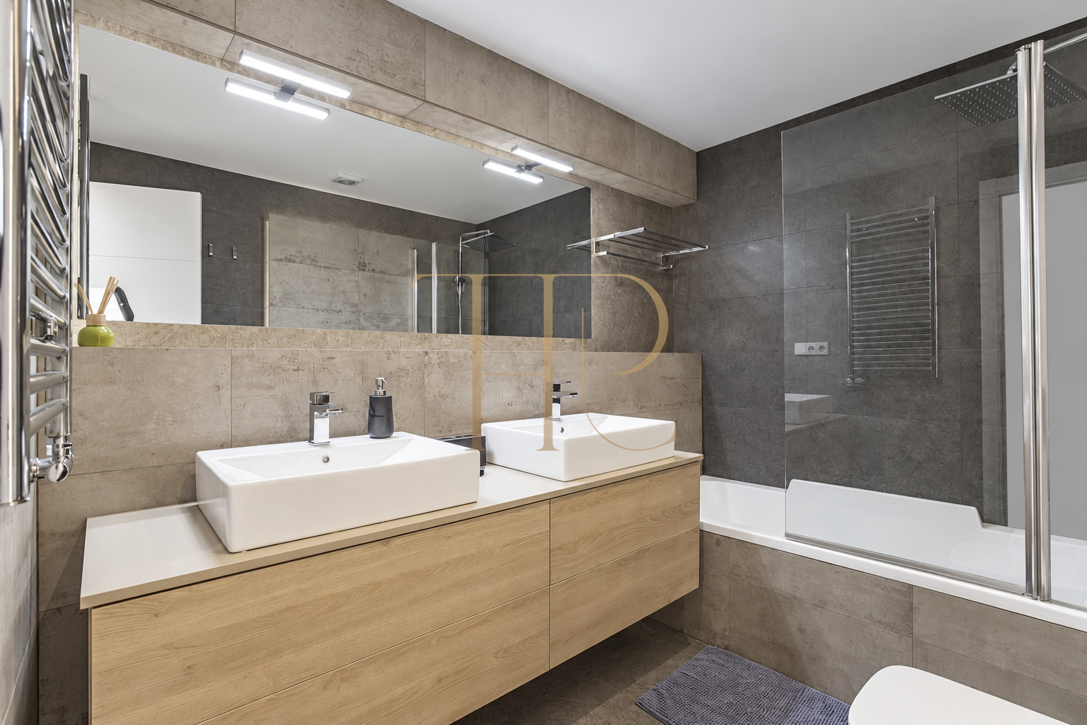 Renovated seafront townhouse in Castelldefels