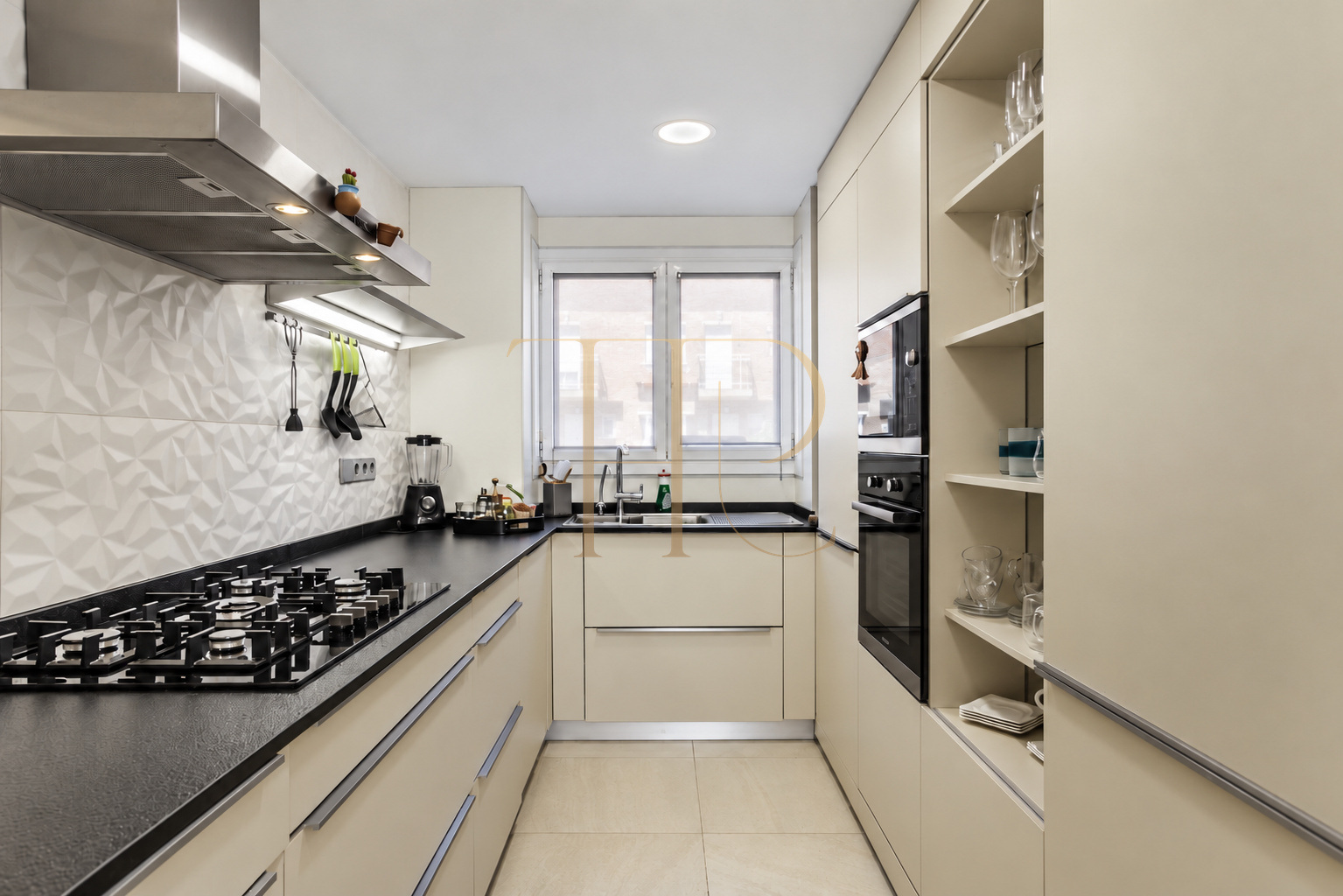 Renovated seafront townhouse in Castelldefels