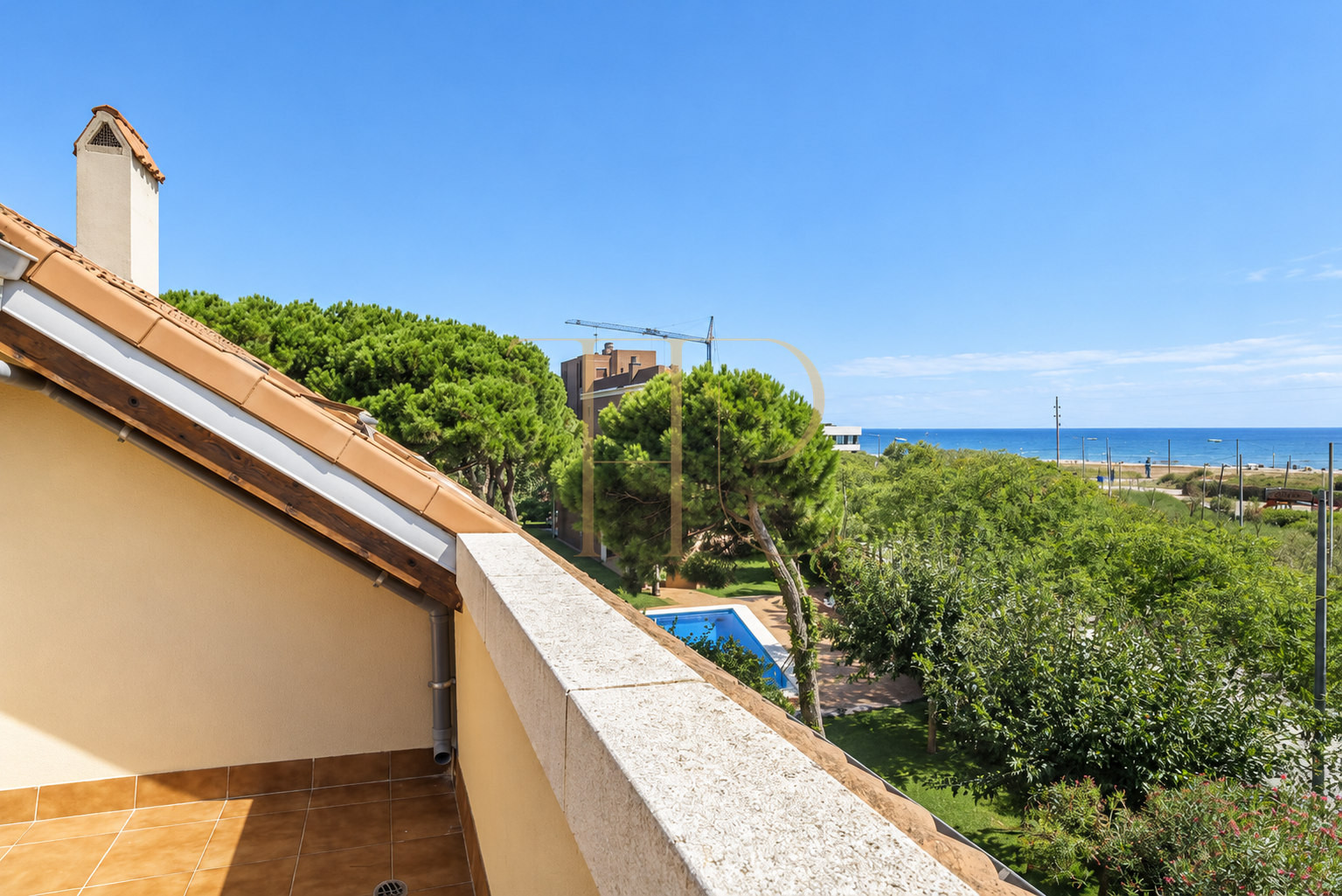 Renovated seafront townhouse in Castelldefels