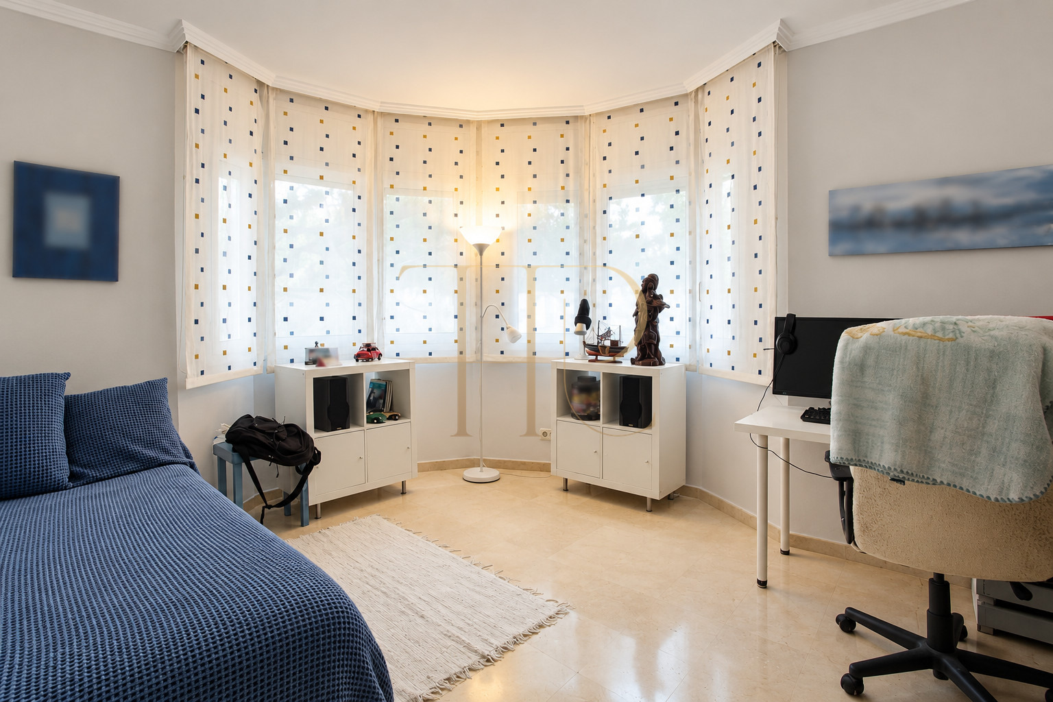 Corner townhouse with garden in Gavà Mar — sold