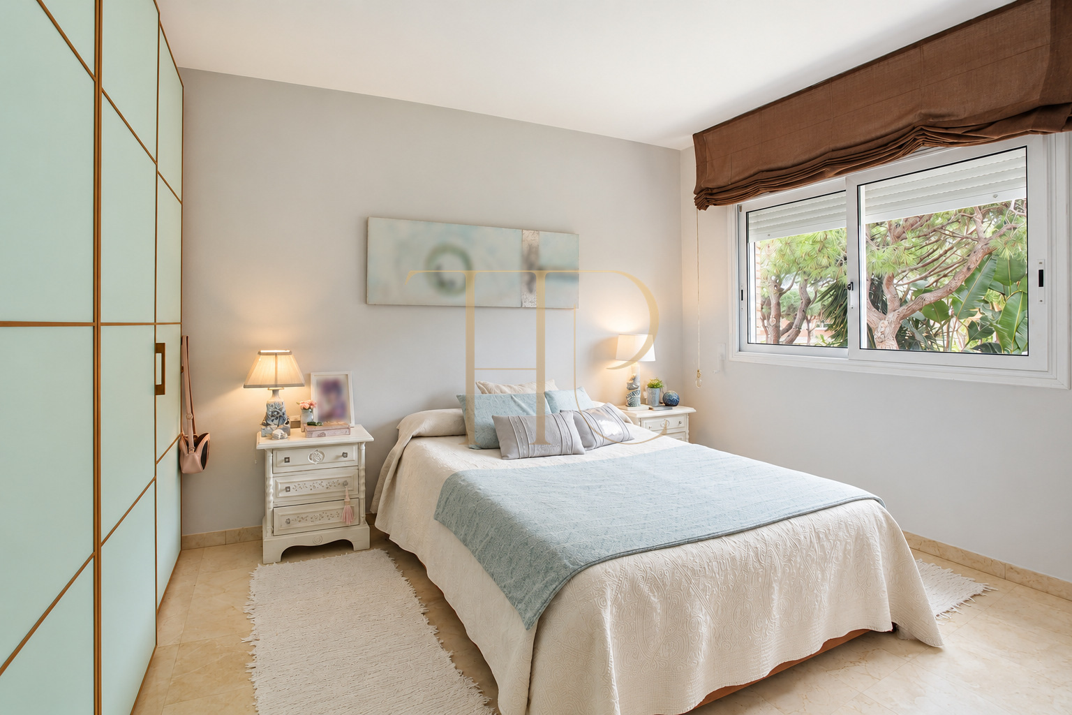 Corner townhouse with garden in Gavà Mar — sold