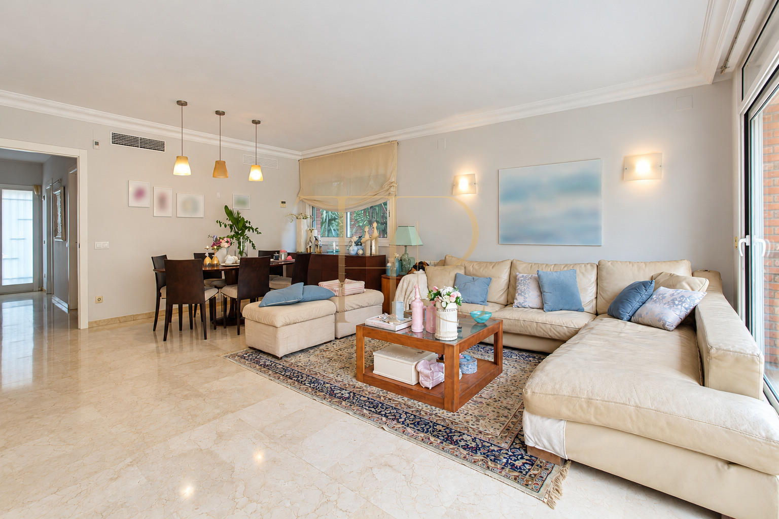 Corner townhouse with garden in Gavà Mar — sold