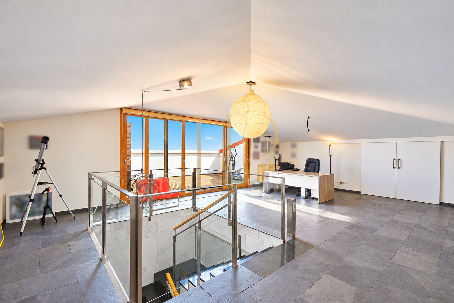 House for sale in Montemar with pool and lift