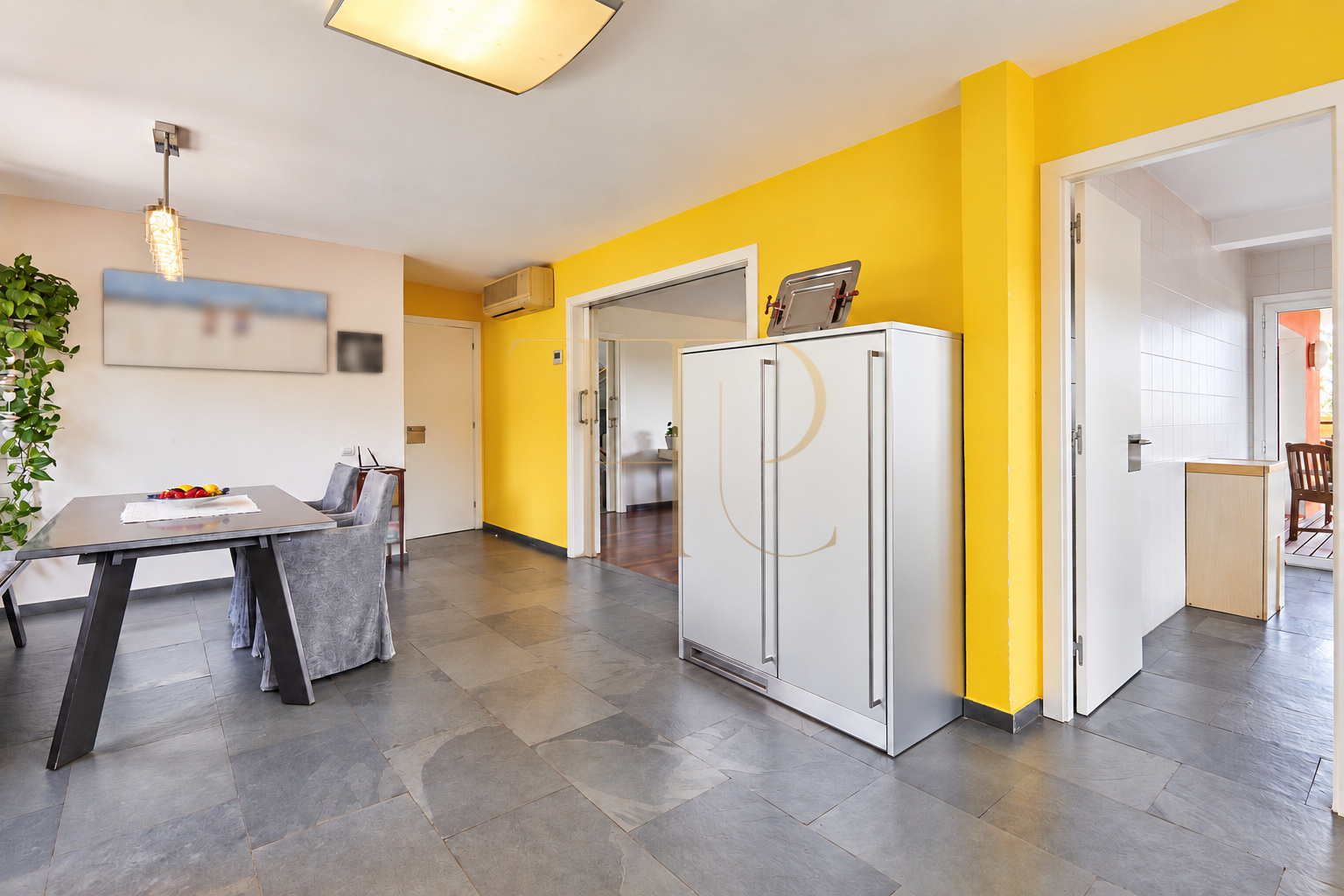 House for sale in Montemar with pool and lift