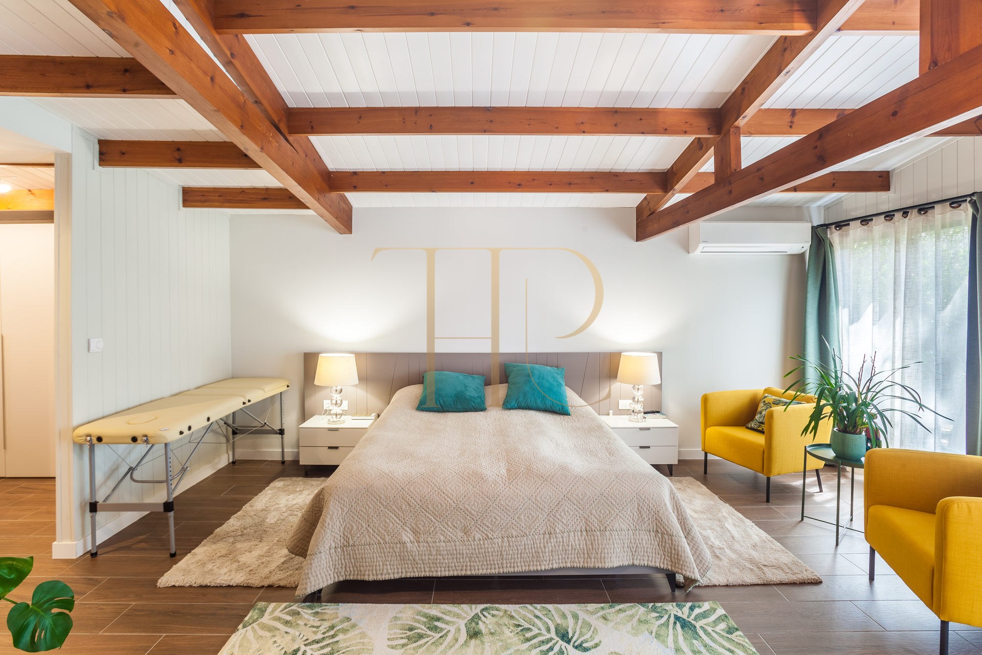House with a garden and pool near the beach in Gavà Mar