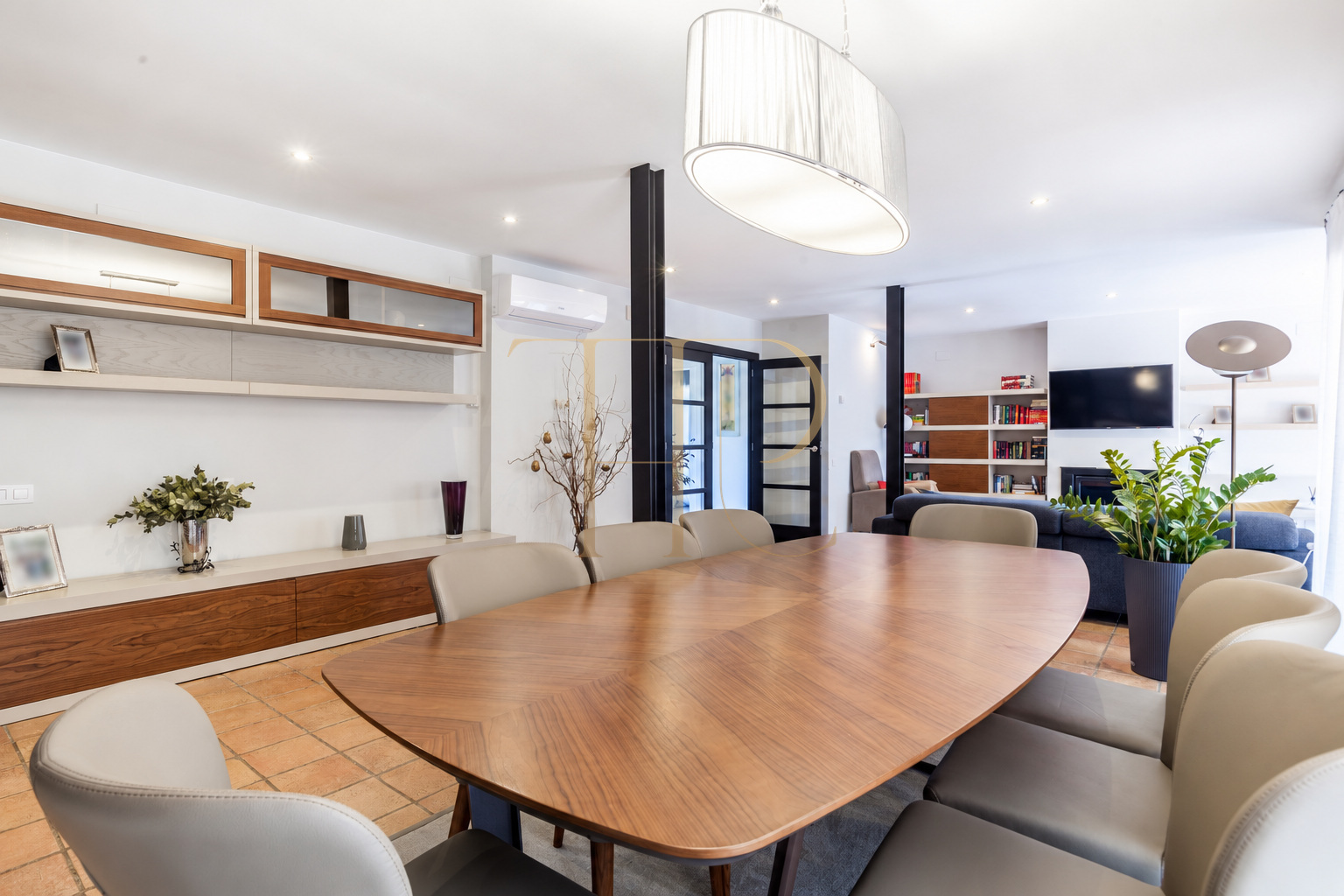 House with a garden and pool near the beach in Gavà Mar
