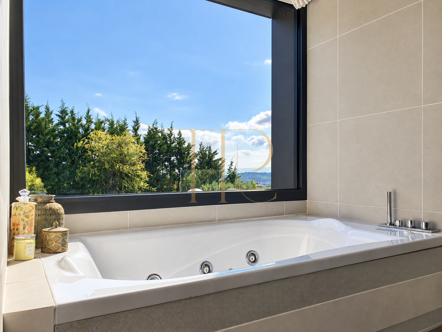 House with pool and garden in Esplugues de Llobregat