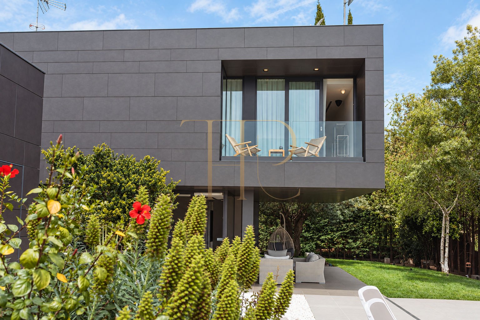 House with pool and garden in Esplugues de Llobregat