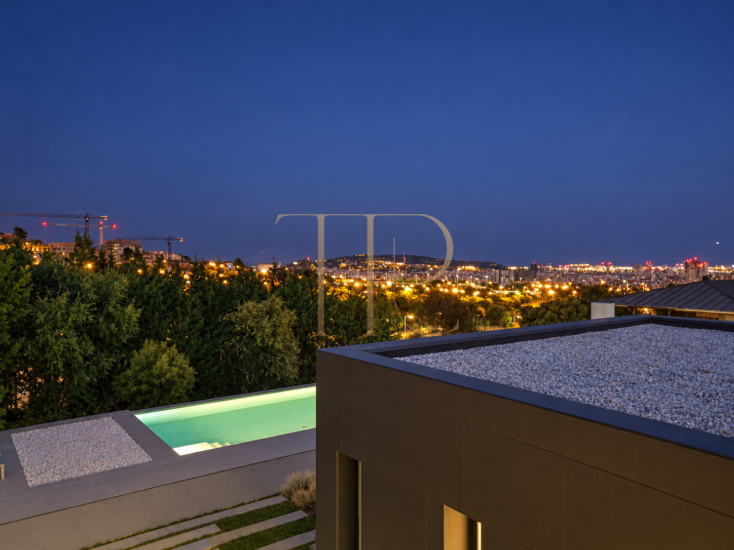 House with pool and garden in Esplugues de Llobregat