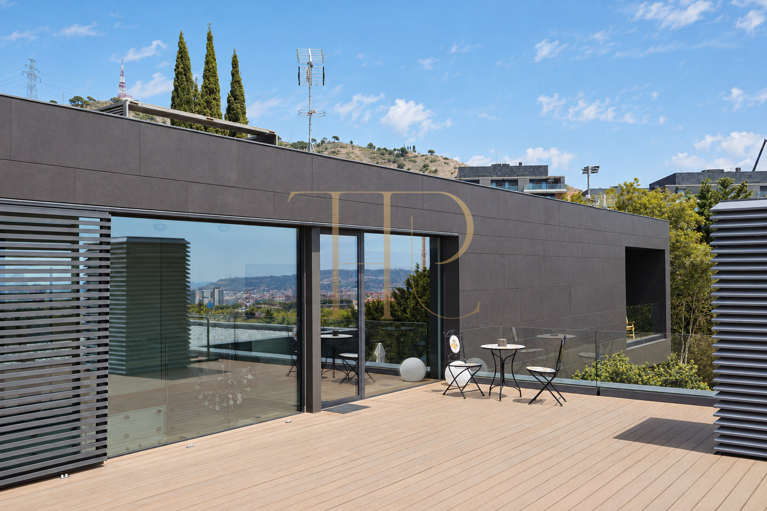 House with pool and garden in Esplugues de Llobregat