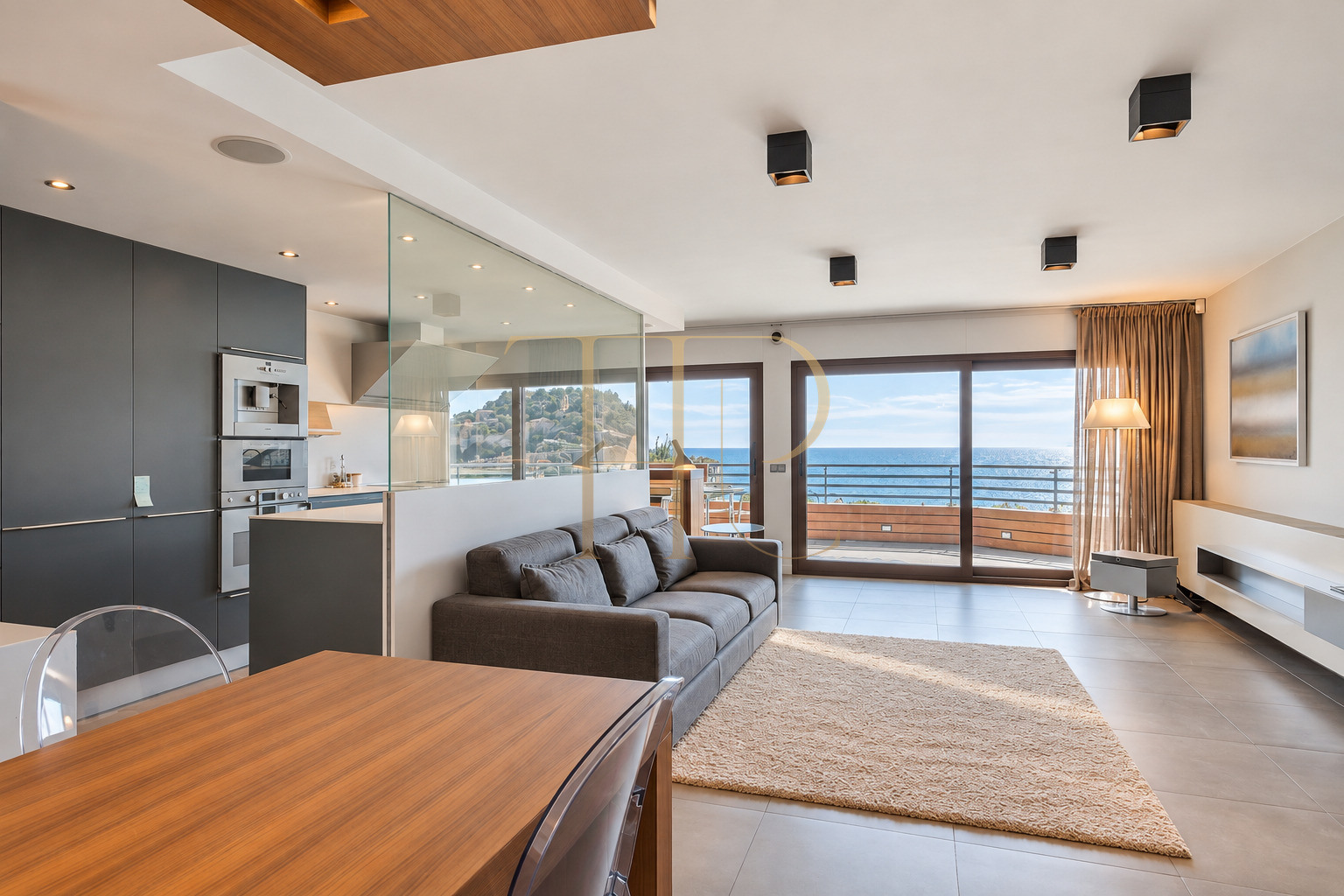 Seafront apartment for sale in Tossa de Mar
