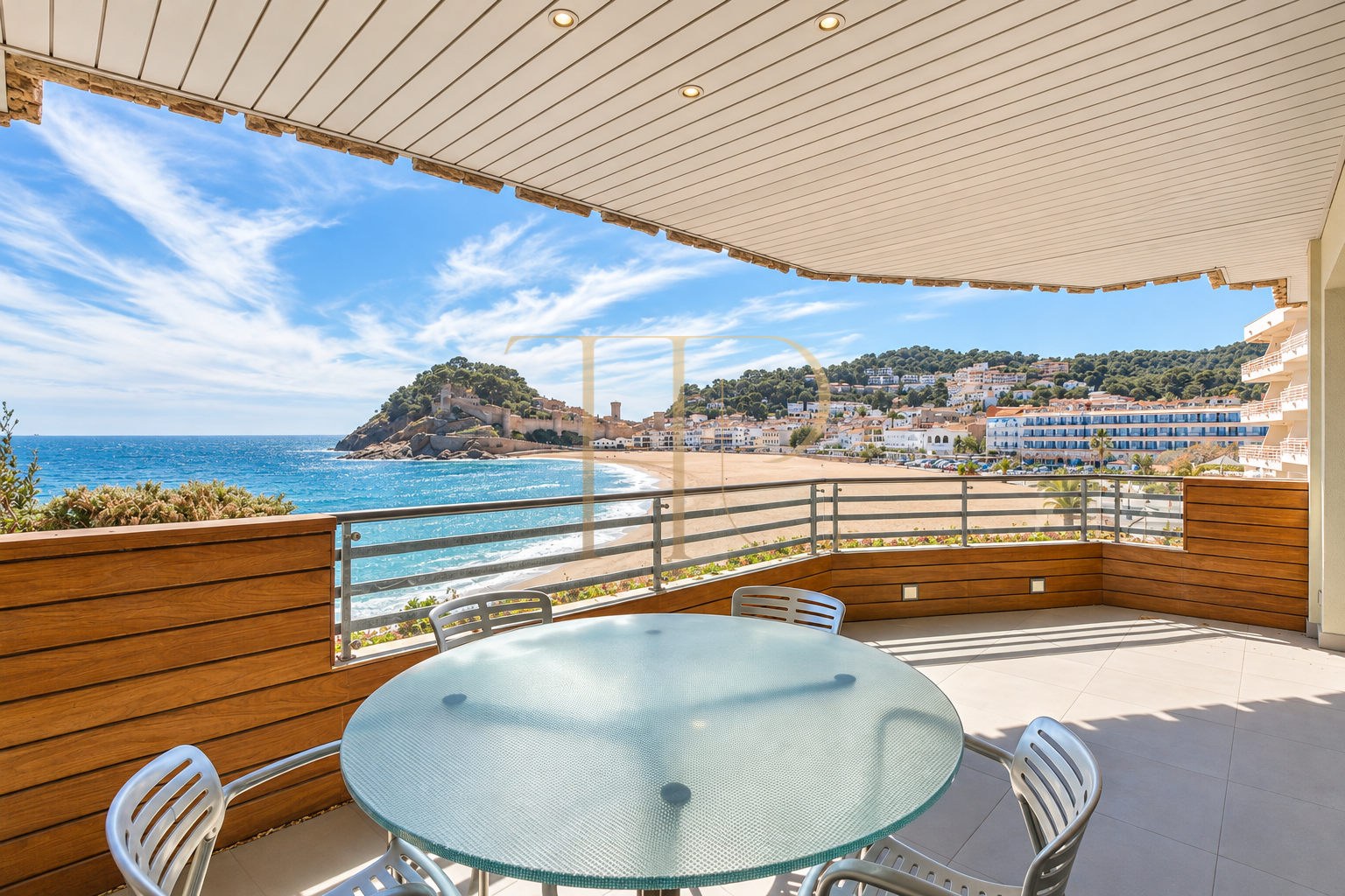 Seafront apartment for sale in Tossa de Mar
