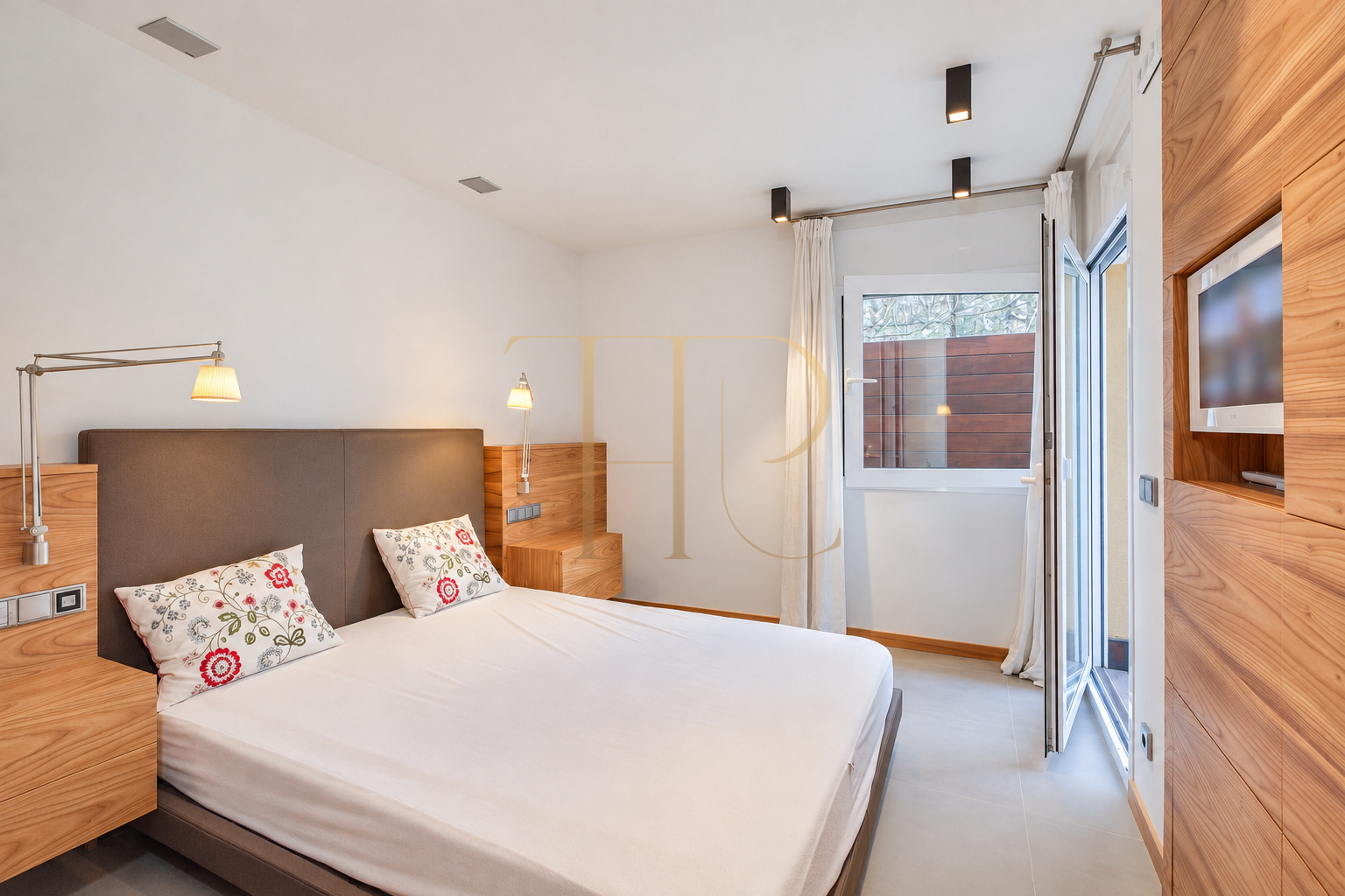 Seafront apartment for sale in Tossa de Mar