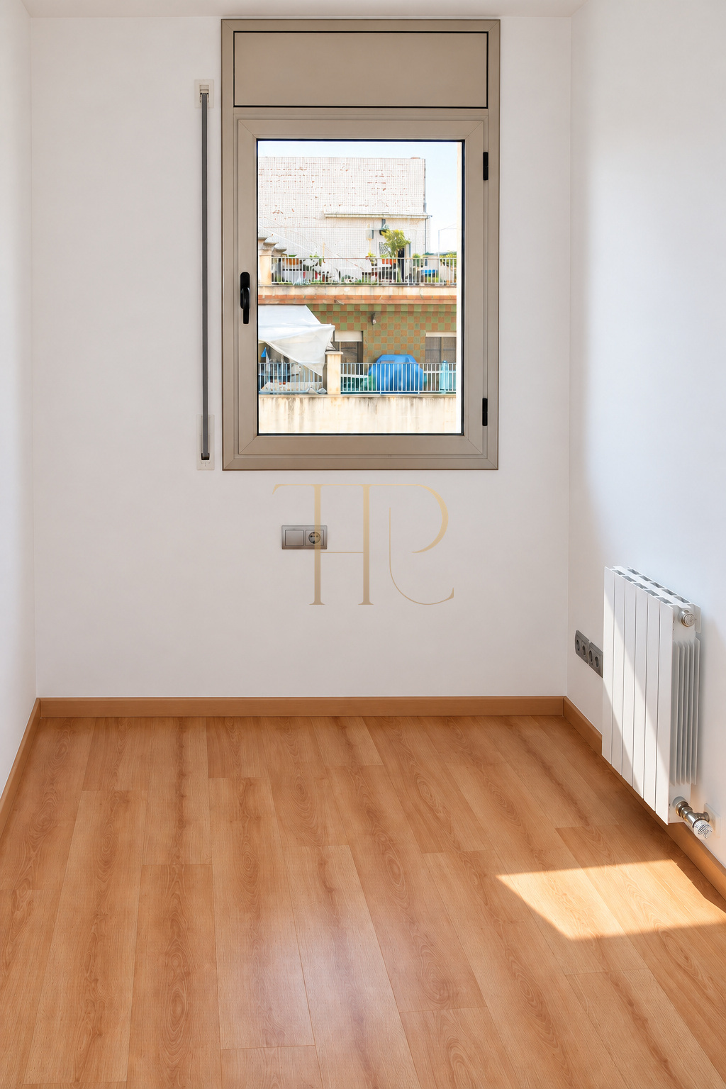 Residential building with eleven homes in Badalona