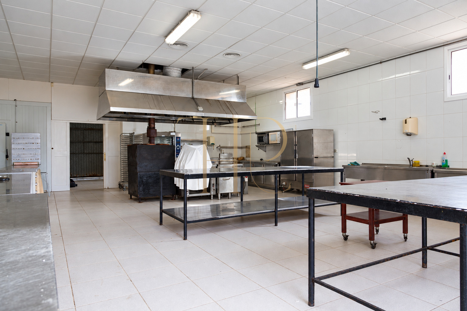 Historic estate with hotel project in Penedès — sold