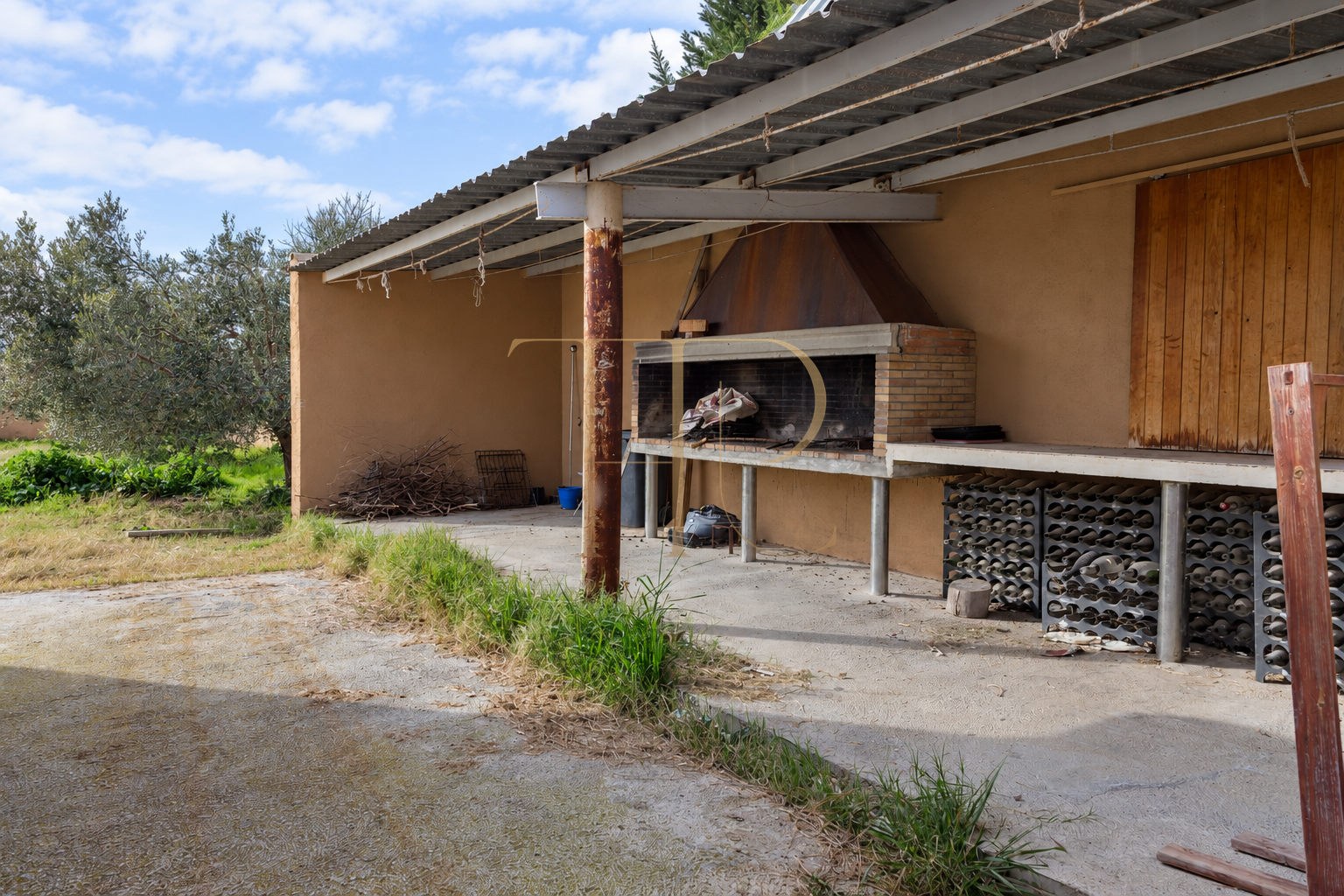 Historic estate with hotel project in Penedès — sold