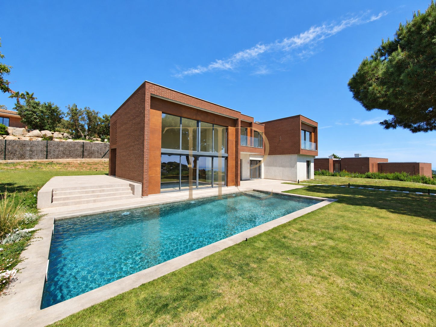 Author's architecture with a sea view. A great new modern house.