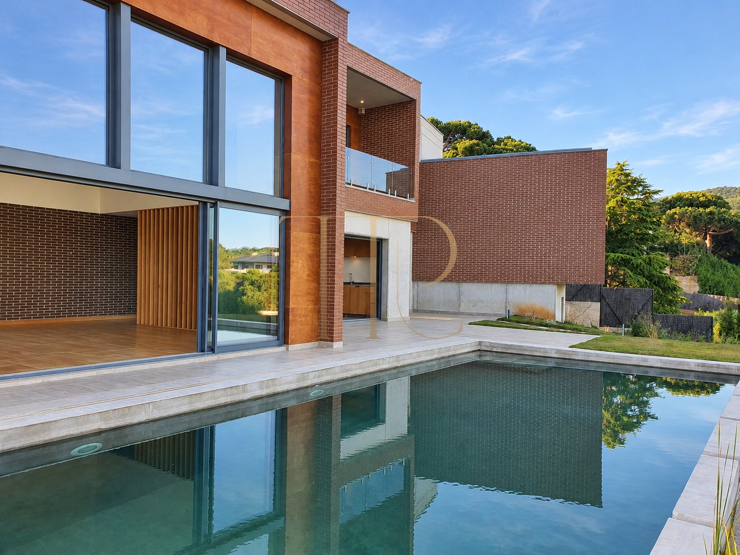 Author's architecture with a sea view. A great new modern house.