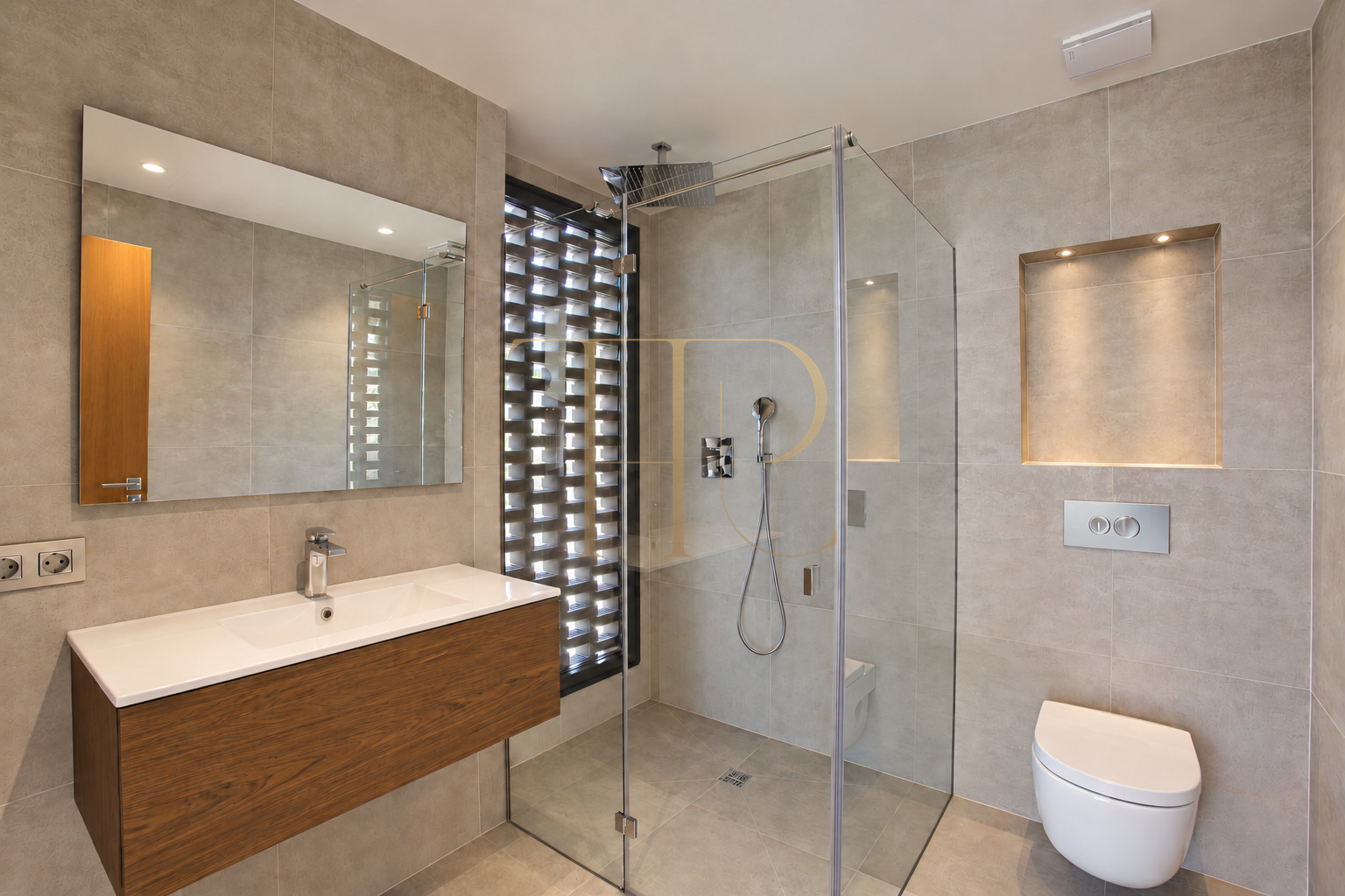 Contemporary villa with sea views in Llavaneres