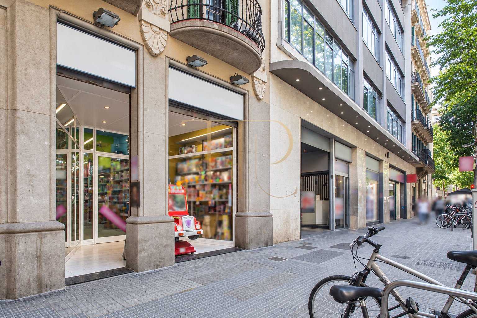 Retail premises with shopfront in Sant Antoni · Let