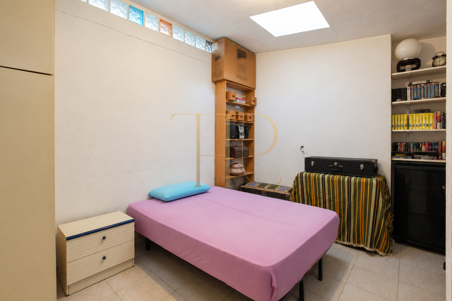 Spacious renovation apartment with communal pool in Castelldefels Playa