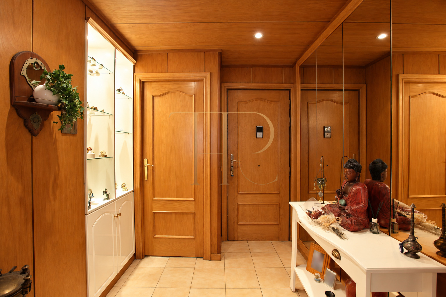 Apartment with terrace near Passeig de Sant Joan, Barcelona