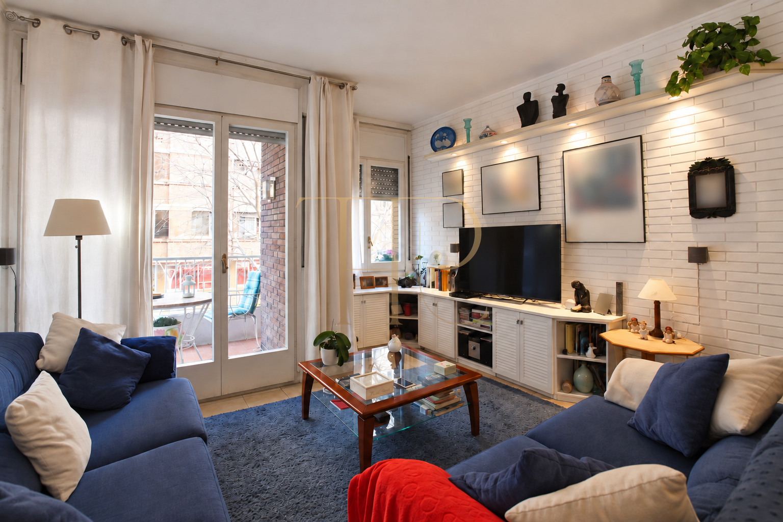 Apartment with terrace near Passeig de Sant Joan, Barcelona